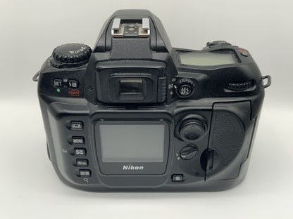 Nikon D100 Spiegelreflexkamera DSLR digital Body Gehäuse (Nikon AF)