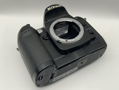 Nikon D100 Spiegelreflexkamera DSLR digital Body Gehäuse (Nikon AF)