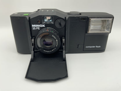 Minox 35 PE Sucherkamera mit Color-Minotar 1:2.8/35mm & computer flash Blitz