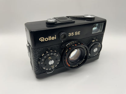 Rollei 35 SE Sucherkamera mit Rollei-HFT Sonnar 2,8/40 schwarz !Text lesen!