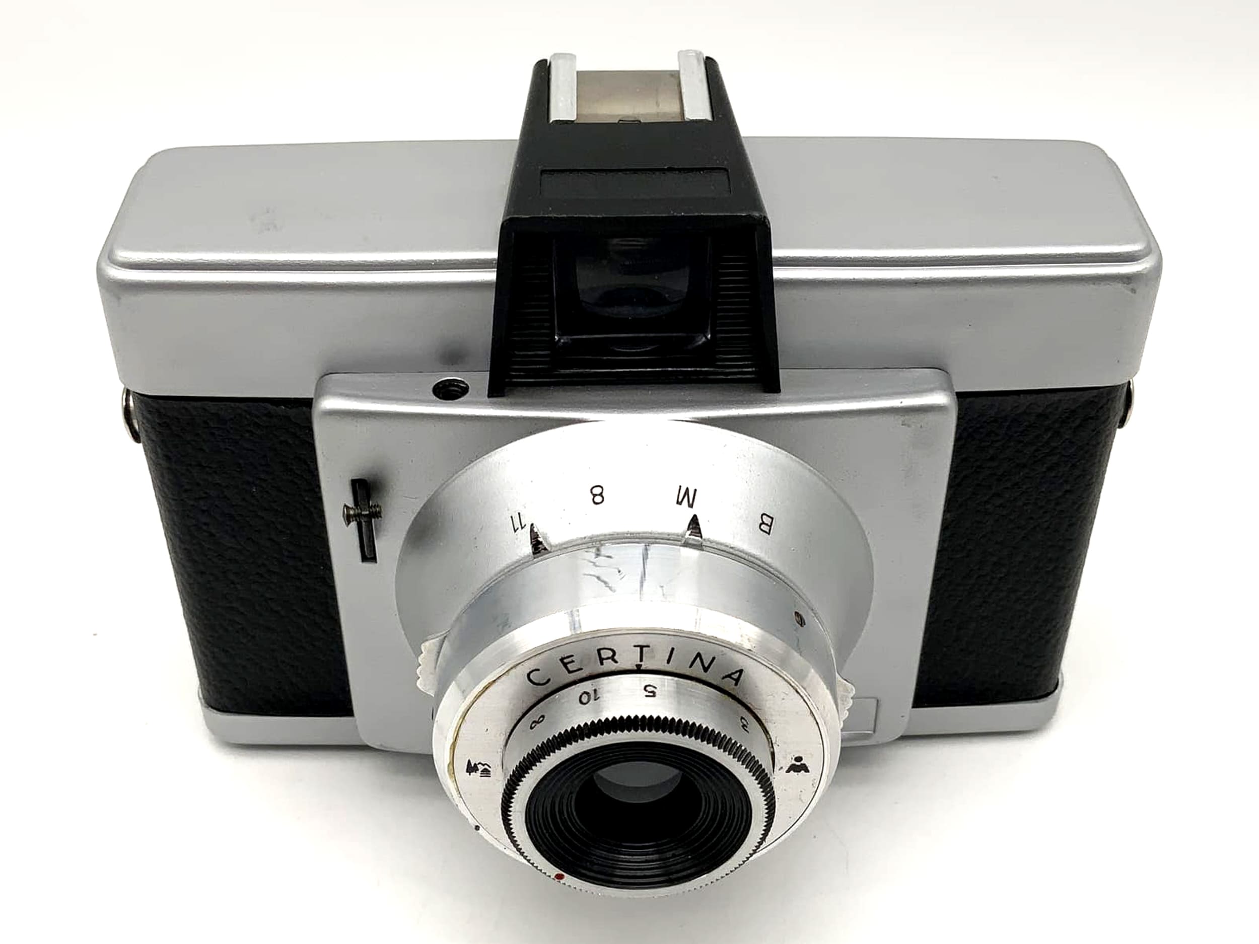 Appareil photo à pellicule en rouleau Certo Certina Appareil photo à pellicule en rouleau Appareil photo analogique