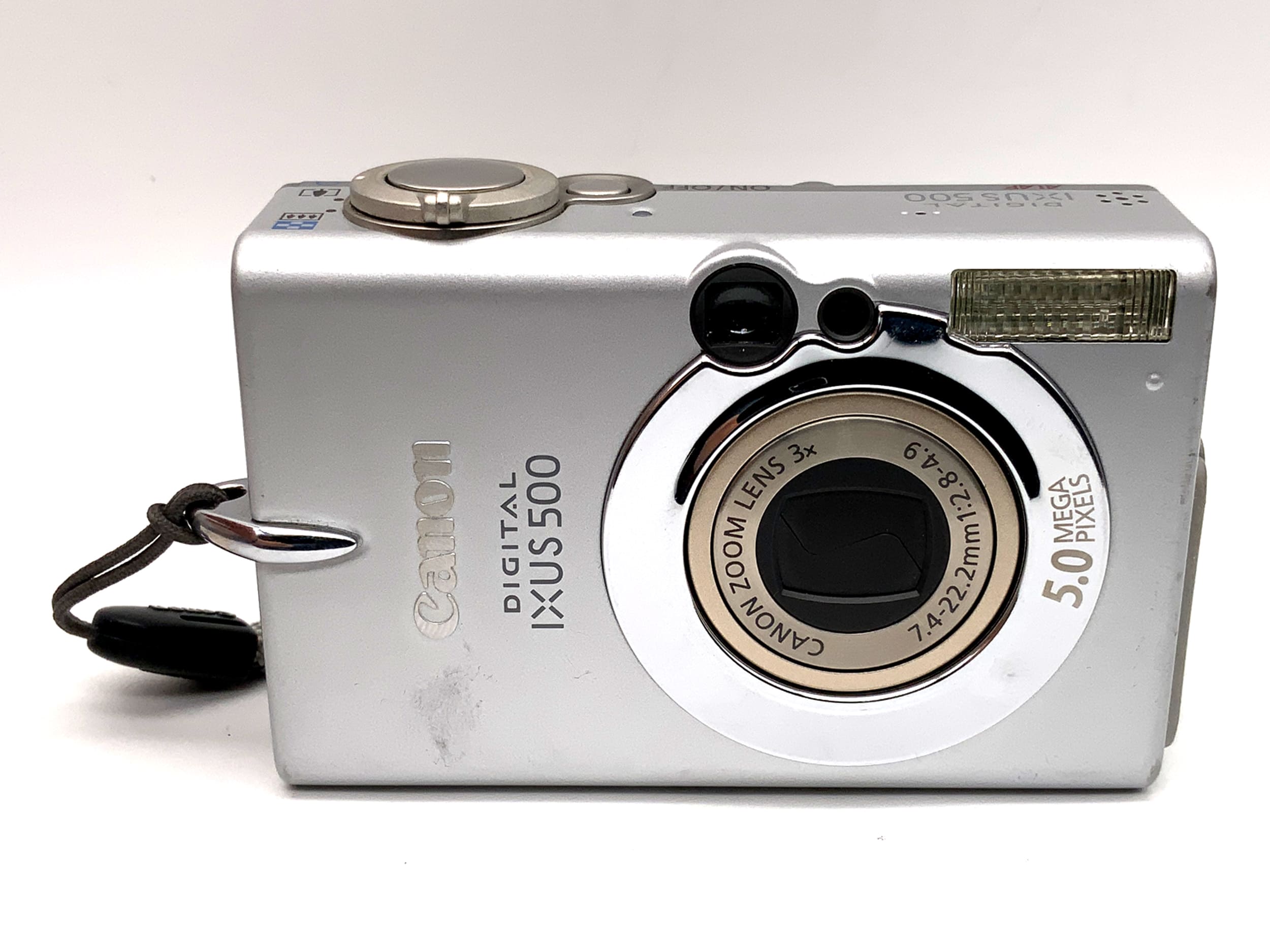 Appareil photo numérique compact Canon IXUS 500 avec 3x 7,4-22,2 mm 1:2,8-4,9 5,0 MP Ai AF