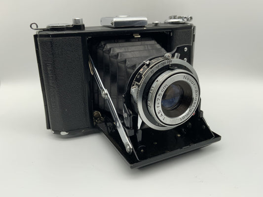 Zeiss Ikon 515/16 Klappkamera mit Novar-Anastigmat 1:4.5 f=7,5cm Pronto