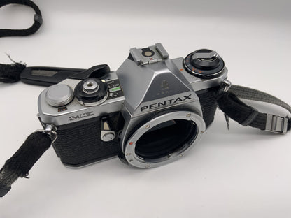 Pentax ME Spiegelreflexkamera SLR 35mm Kamera Body Gehäuse (Beli defekt!)