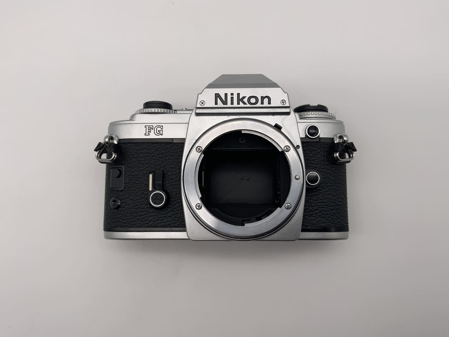 Nikon FG Spiegelreflexkamera SLR  35mm Kamera Body Gehäuse