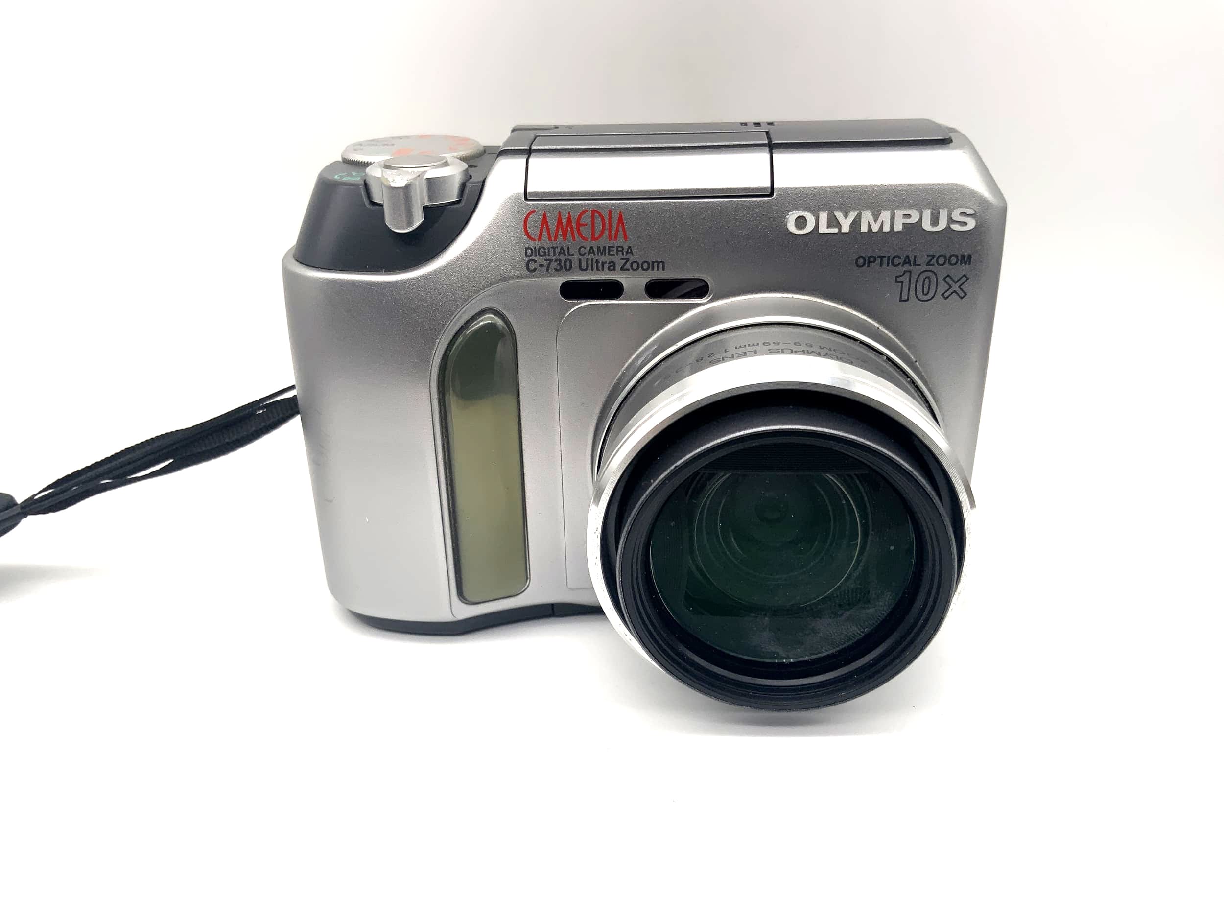 Olympus C-730 Ultra Zoom avec objectif zoom AF 5,9-59 mm 1:2,8-3,5 3,2 MP Camedia