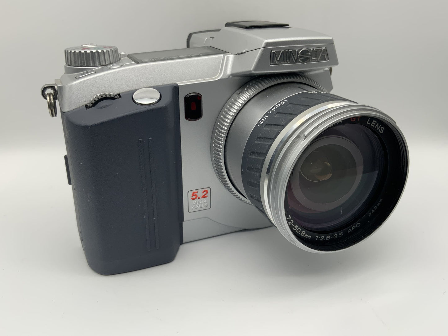 Minolta Dimage 7 mit 7x Optical Zoom Lens GT 7.2-50.8mm 1:2.8-3.5 APO 5.2 MP