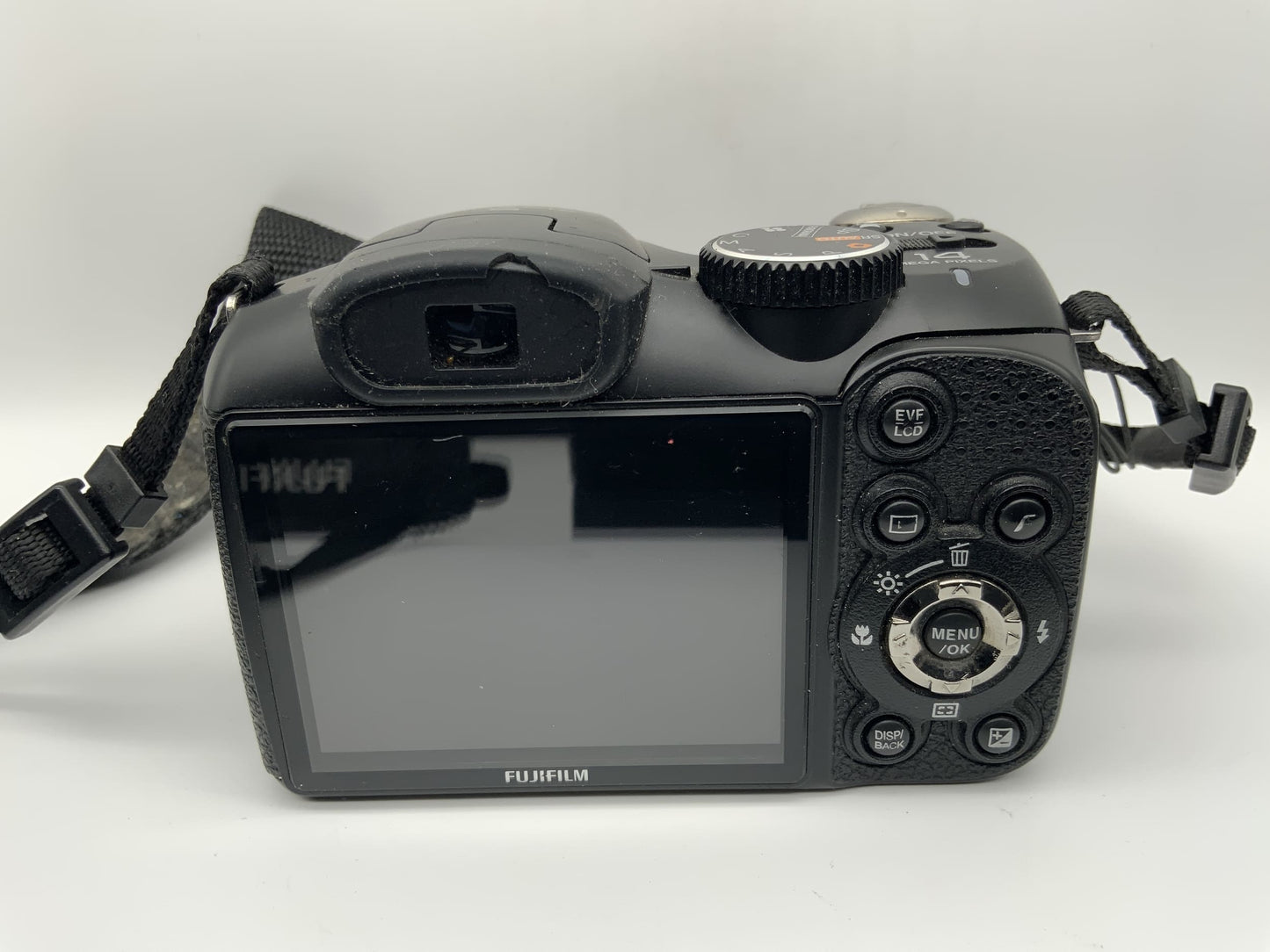 Fujifilm Finepix S2980 mit 18x Optical Zoom f=5.0-90.0mm 1:3.1-5.6 14 MP