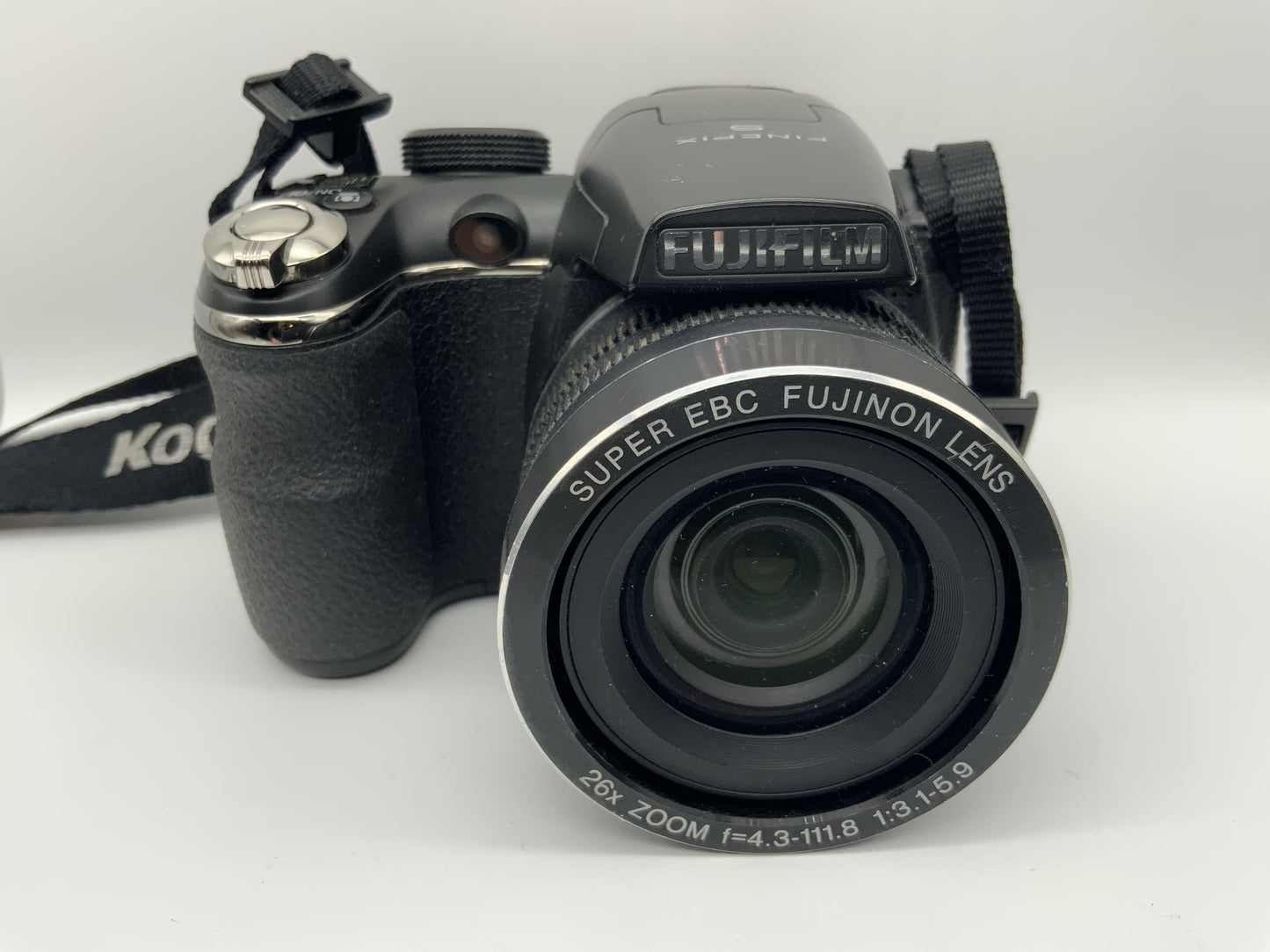 Fujifilm Finepix S4300 mit Super EBC Lens 26x Zoom f=4.3-111.8mm 1:3.1-5.9 14 MP