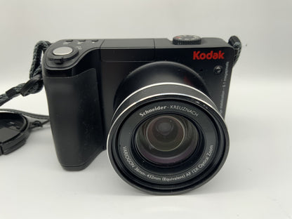 Kodak EasyShare Z8612 IS mit Schneider Kreuznach Variogon 36mm-432mm AF 8.1 MP