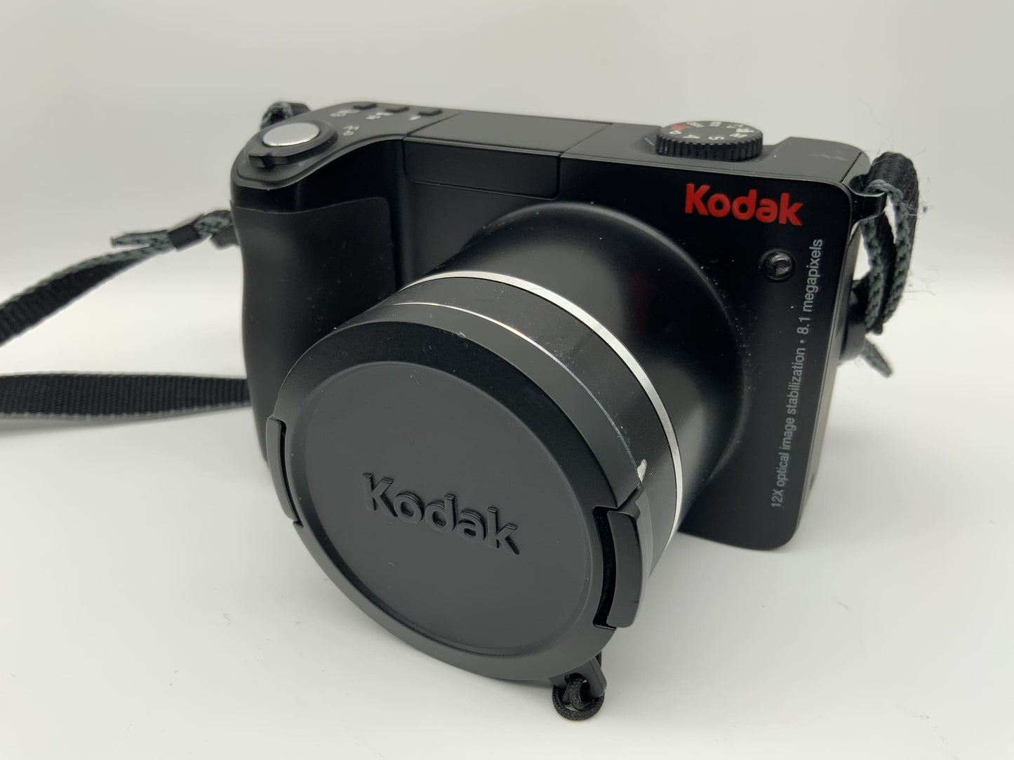 Kodak EasyShare Z8612 IS mit Schneider Kreuznach Variogon 36mm-432mm AF 8.1 MP