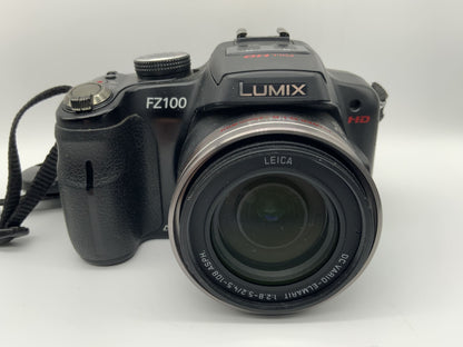 Panasonic Lumix DMC-FZ100 mit Leica DC Vario-Elmarit 25mm Wide 24x Full HD 14 MP