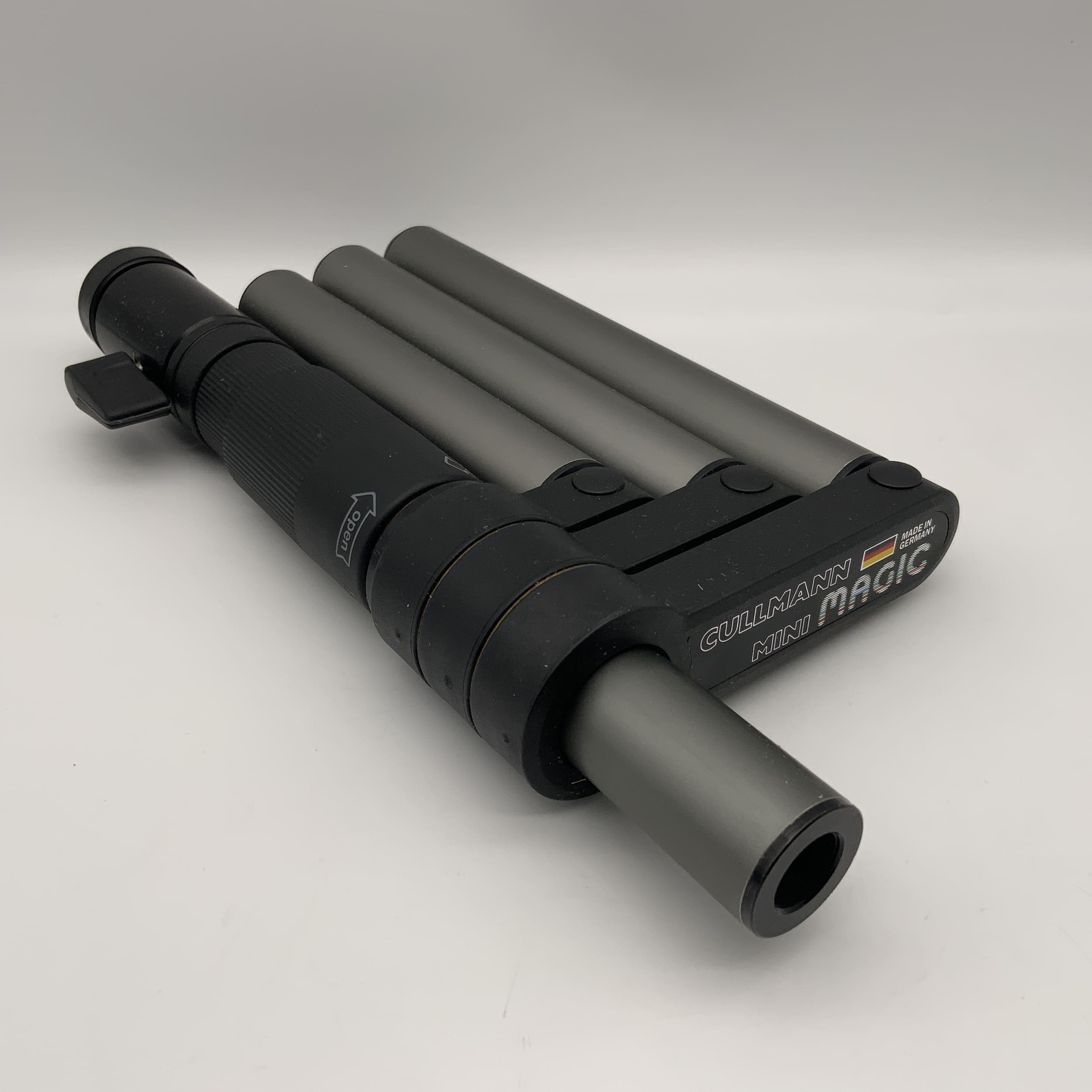 Trépied de table Cullmann 2701 argent Mini Magic Tripod trépied de poche