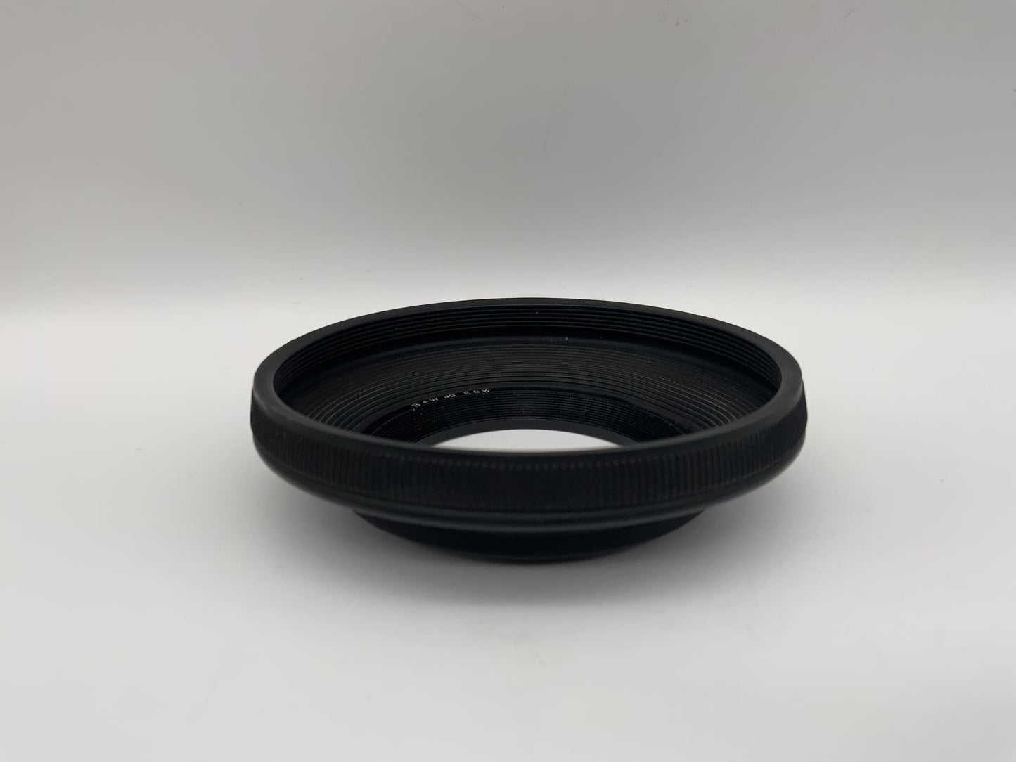 B+W 49 ESW Gegenlichtblende Schraubanschluss Lens Hood Streulichtblende