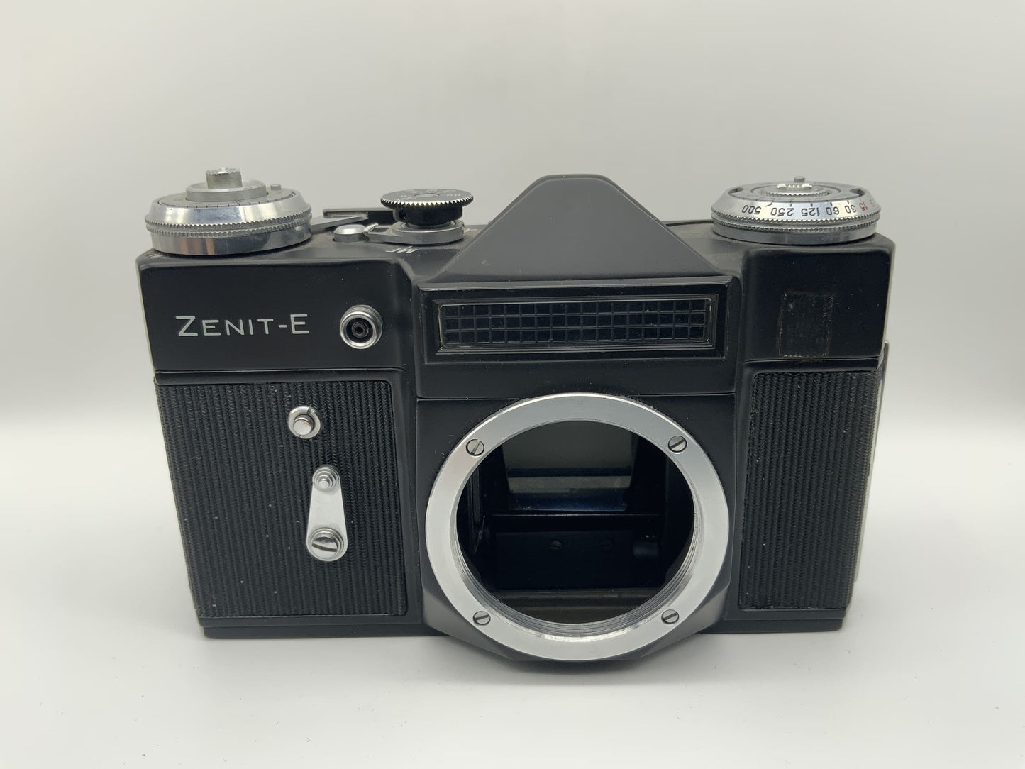 KMZ Zenit-E 35mm Spiegelreflexkamera SLR analog  Body Gehäuse (M42)