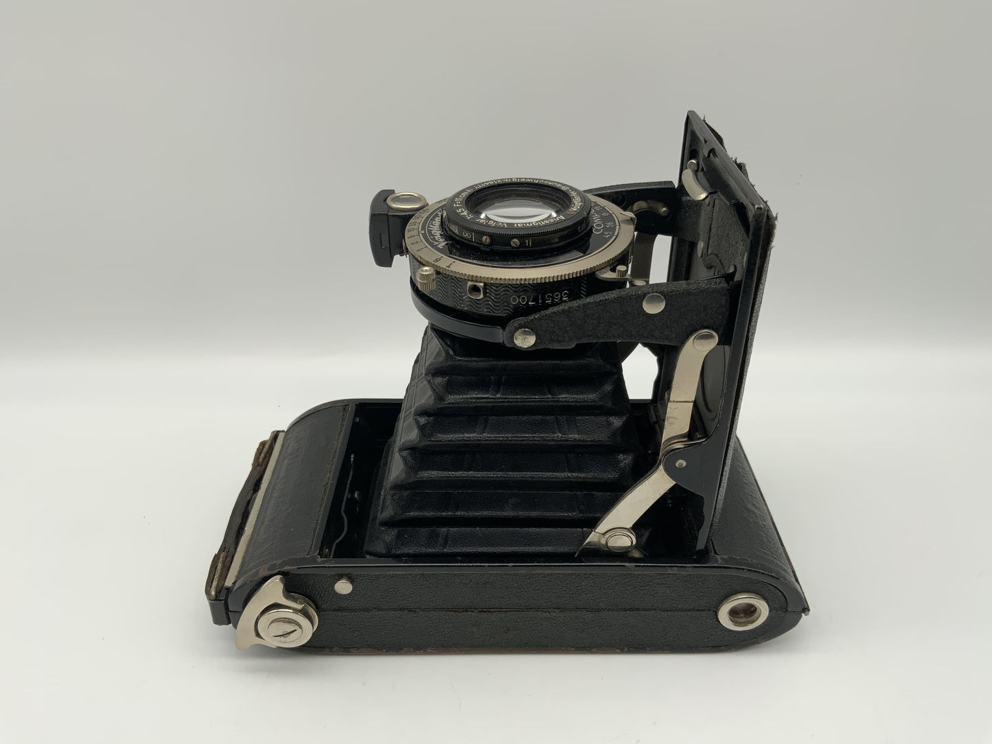 Voigtländer Bessa Klappkamera mit Anastigmat Voigtar 1:4.5 F=11cm 6x9 Compur