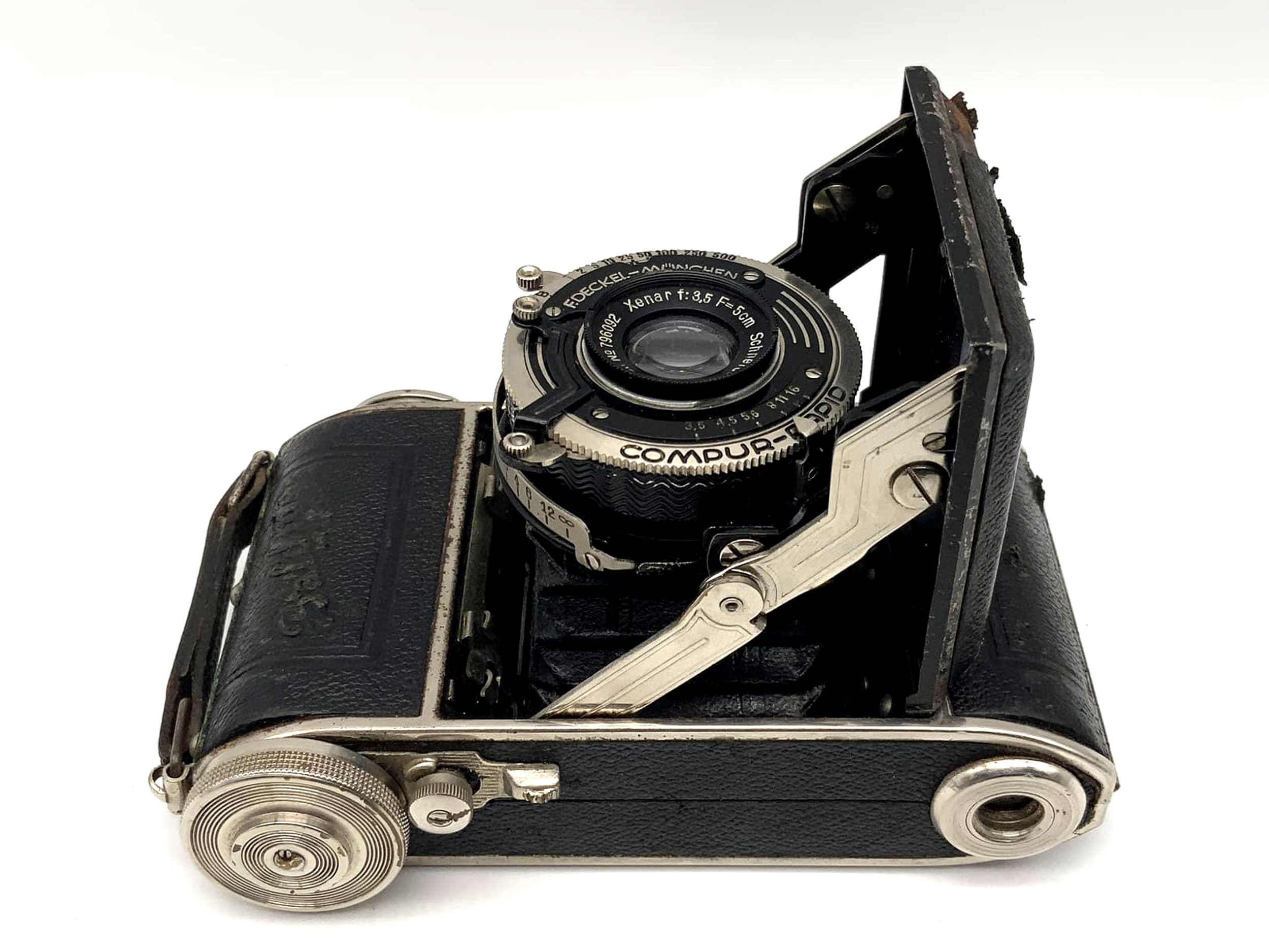 Balda Baldina avec Schneider Kreuznach Xenar f:3,5 F=5cm !Le rabat ne se ferme pas !