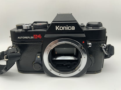 Konica Autoreflex T4 35mm Spiegelreflexkamera SLR analog Body (Konica AR)