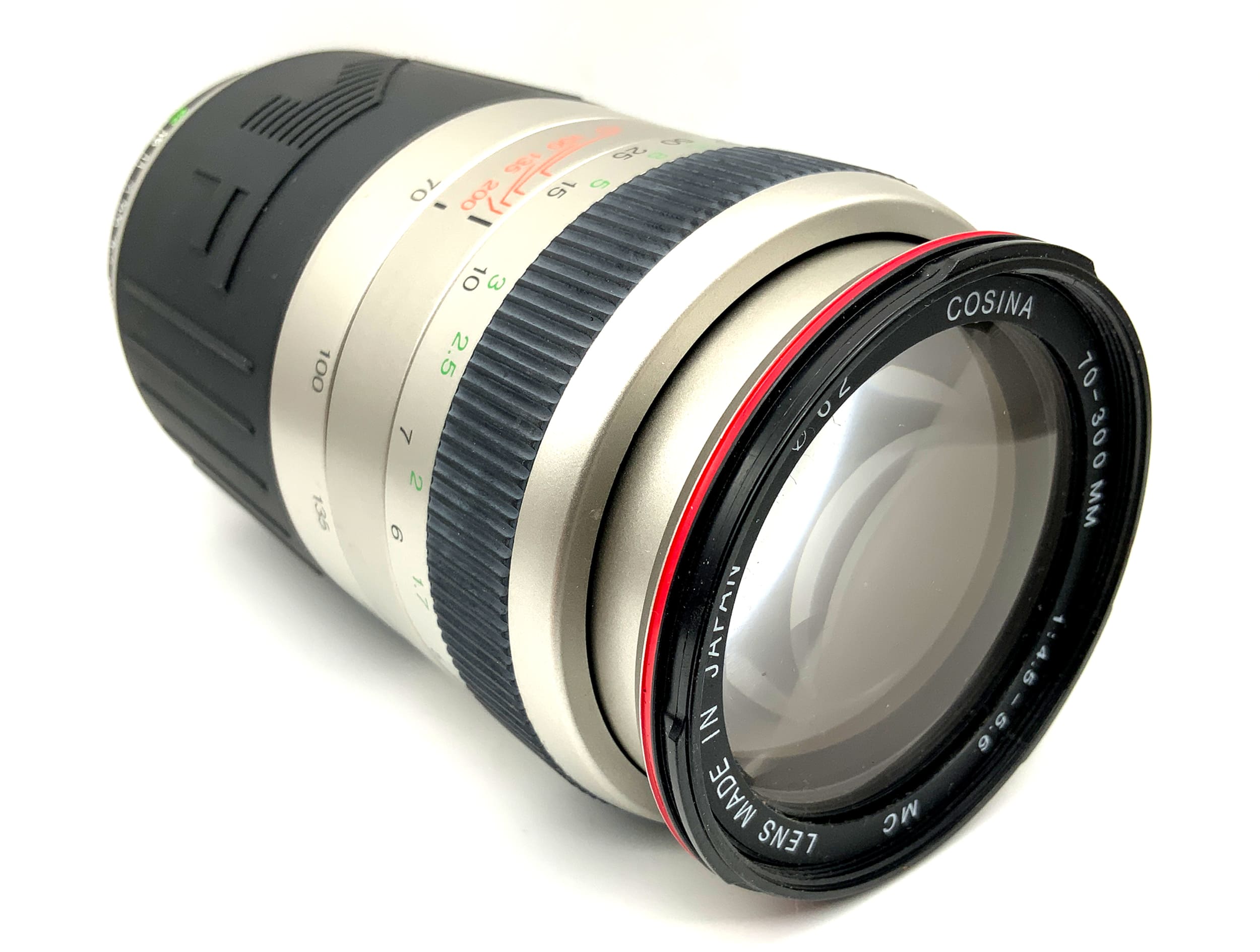 Objectif zoom MC Cosina 70-300 mm 1:4,5-5,6 (Nikon AF)