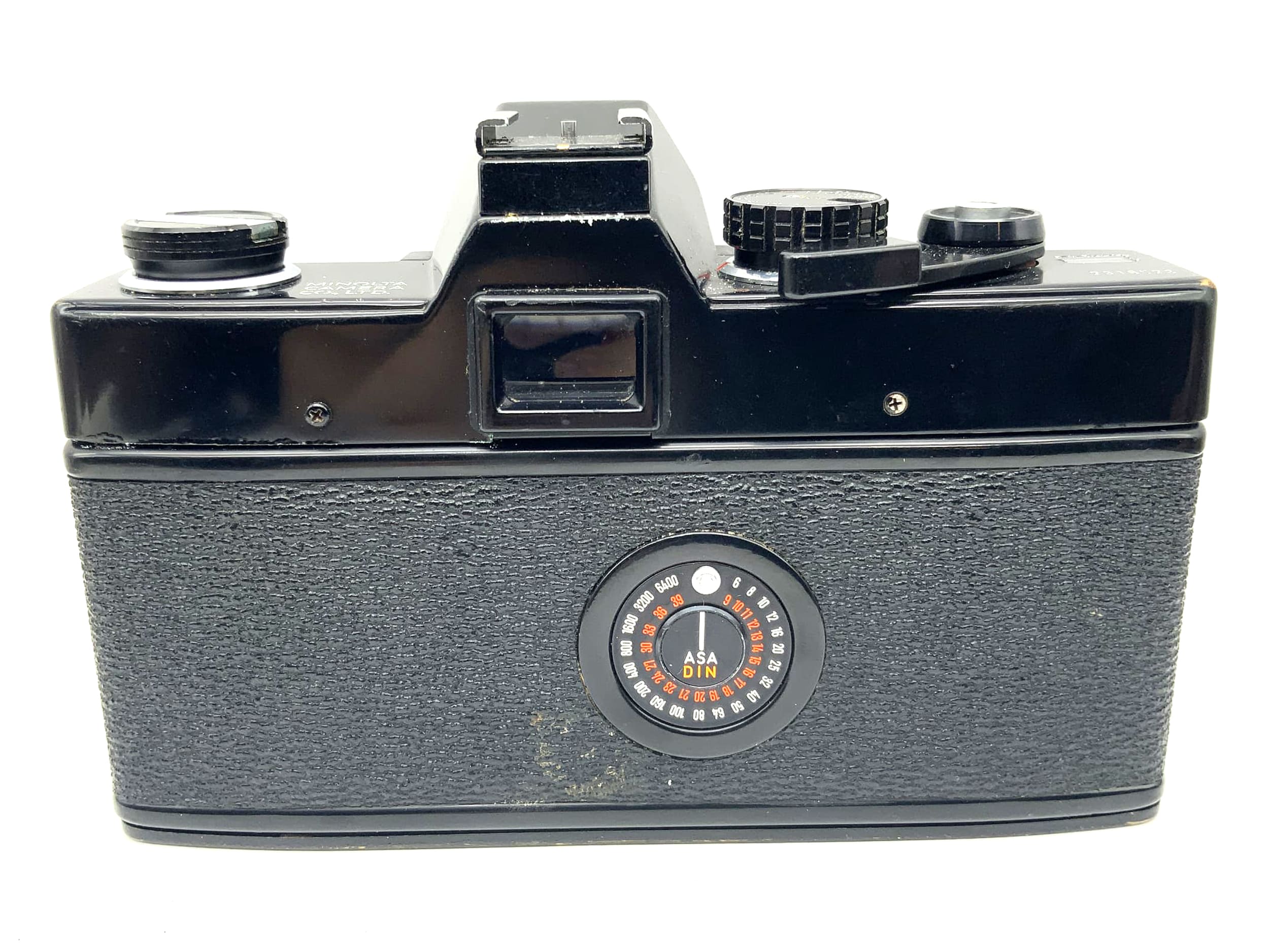 Appareil photo reflex analogique 35 mm Minolta SRT 101 (Minolta MD) ! Objectif défectueux !