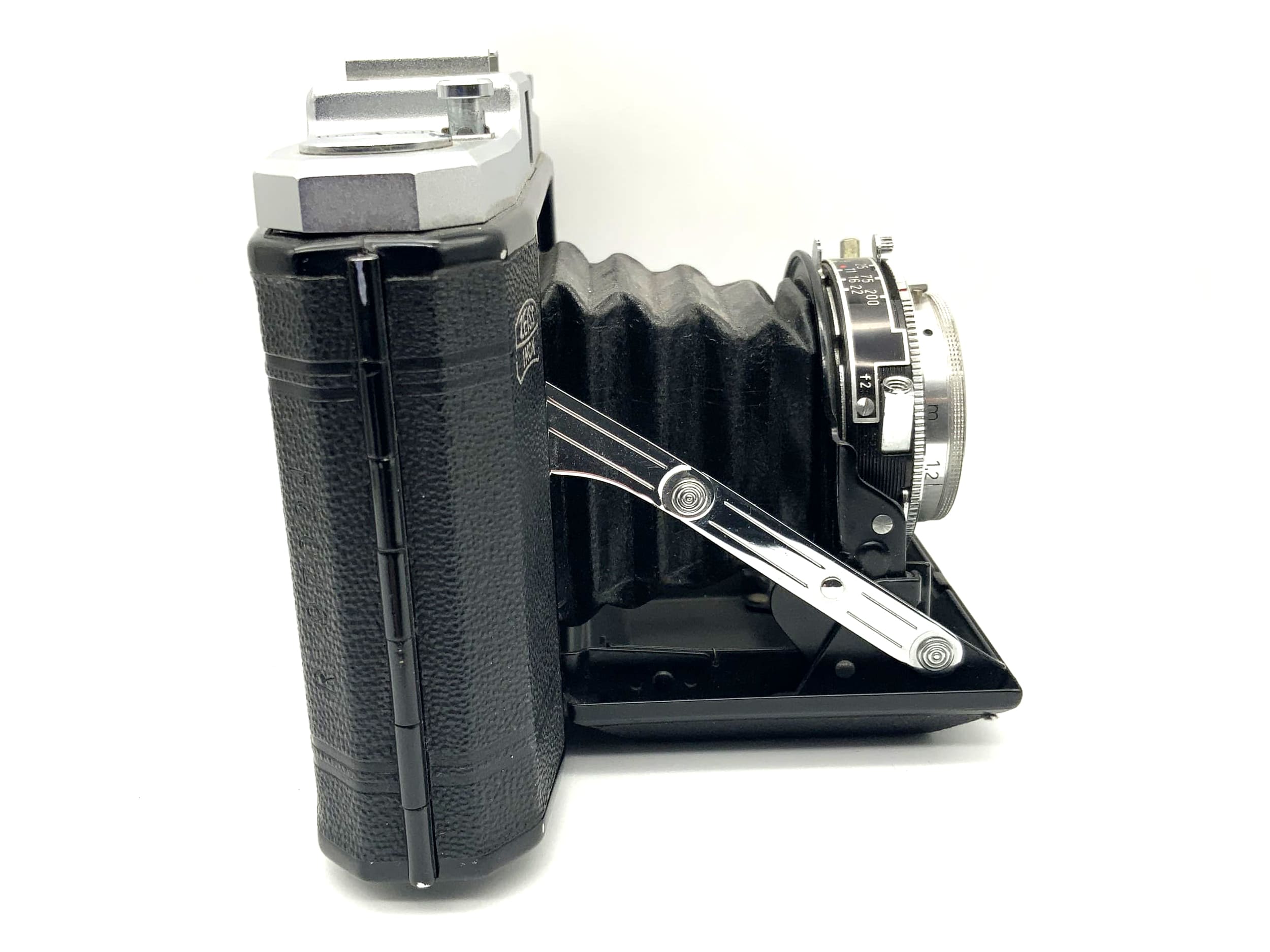 Appareil photo pliable Zeiss Ikon Nettar 518/16 avec Novar Anastigmat 1:4,5 f=75mm Vario