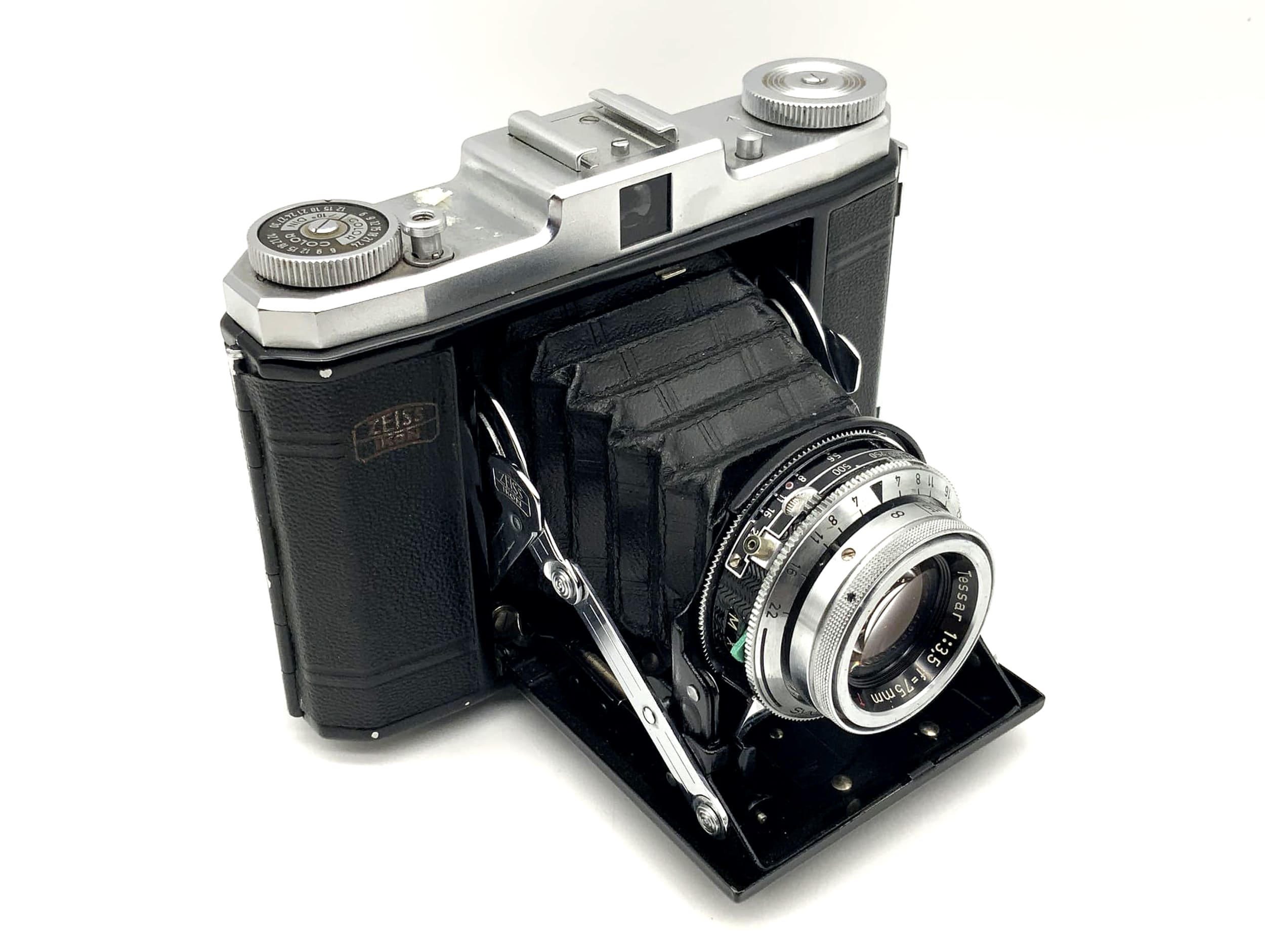 Zeiss Ikon Ikonta 523/16 avec Zeiss-Opton Tessar 1:3.5 75mm rouge T Synchro-Compur