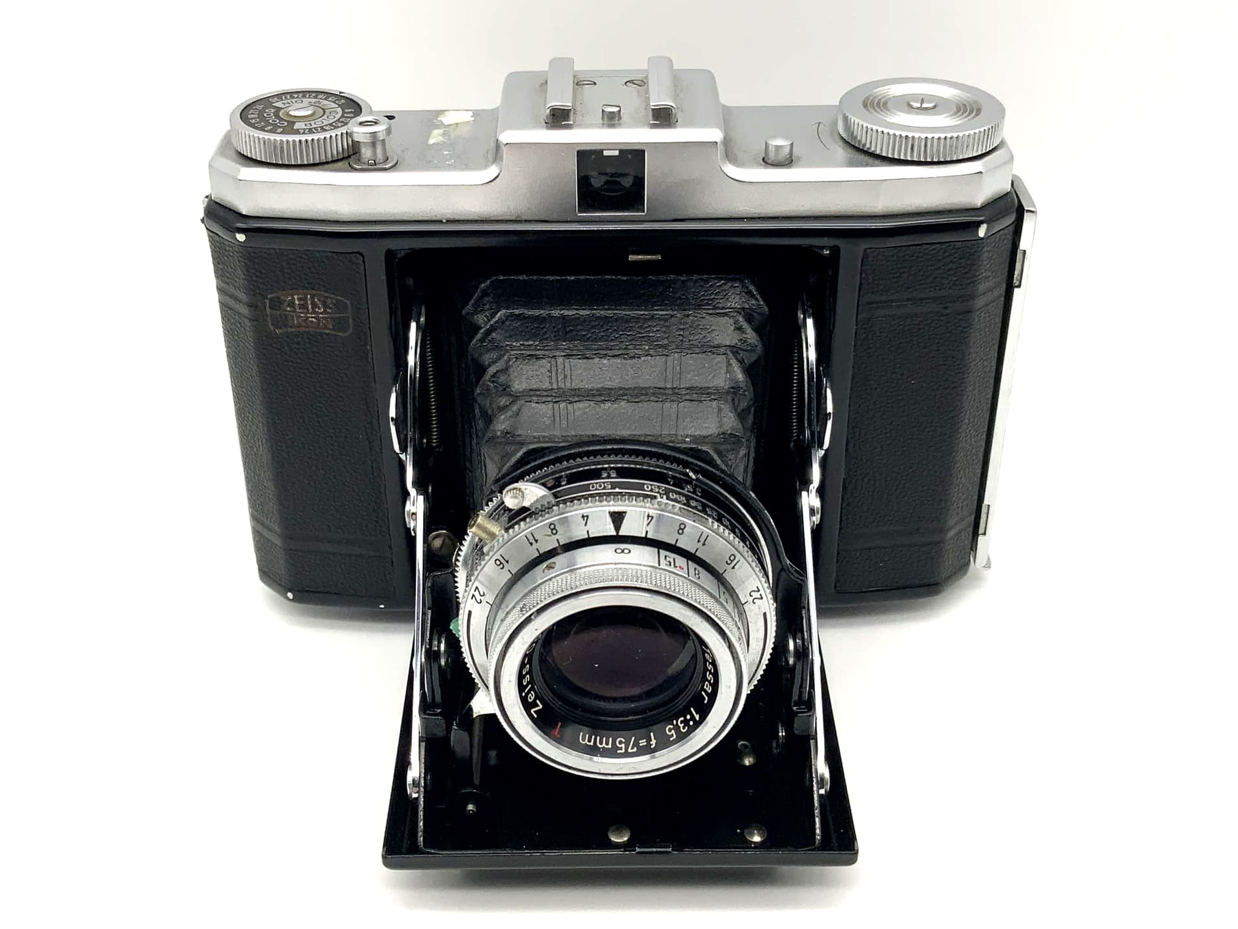 Zeiss Ikon Ikonta 523/16 avec Zeiss-Opton Tessar 1:3.5 75mm rouge T Synchro-Compur