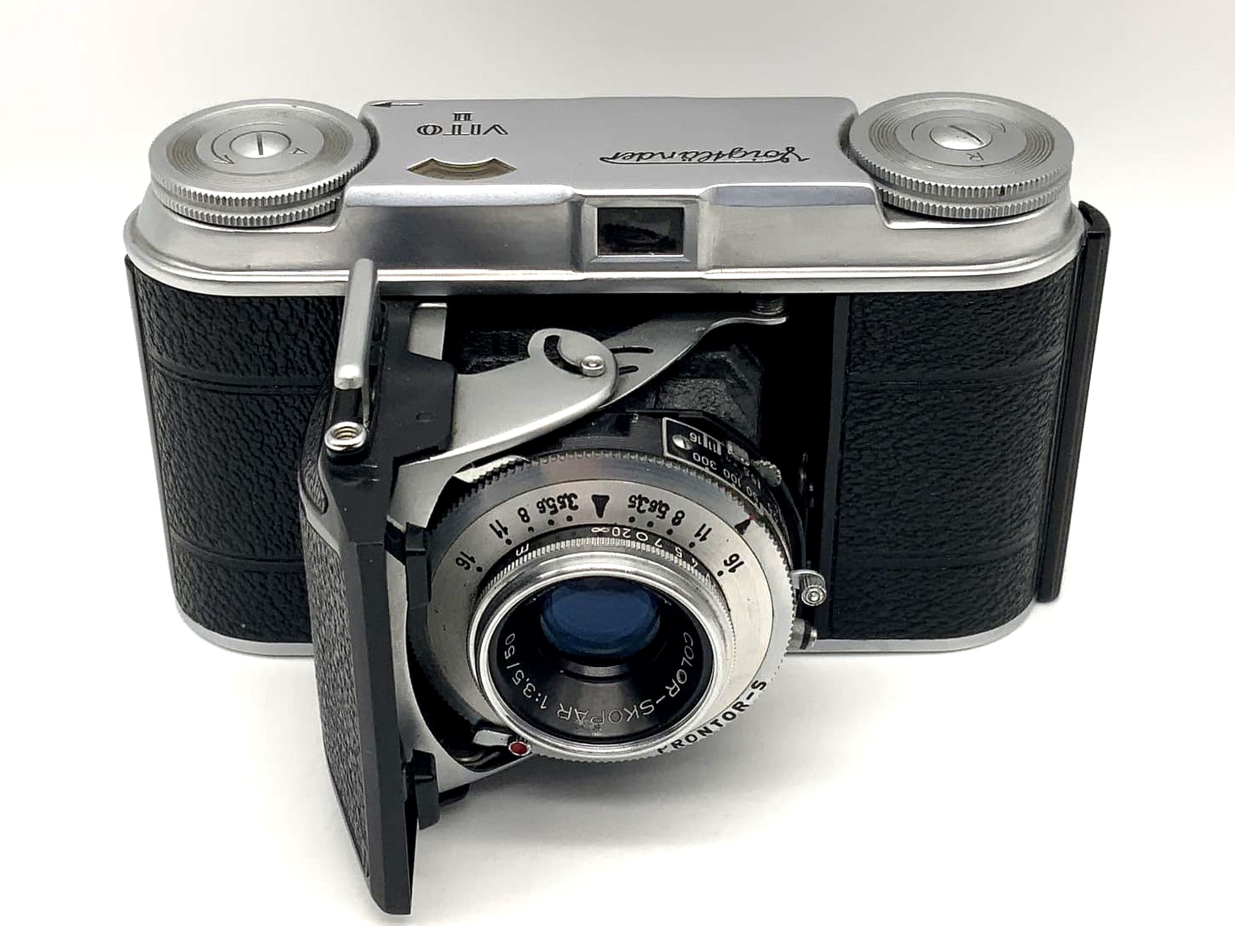 Appareil photo pliable Voigtländer Vito II avec Color-Skopar 1:3.5/50 Prontor-S