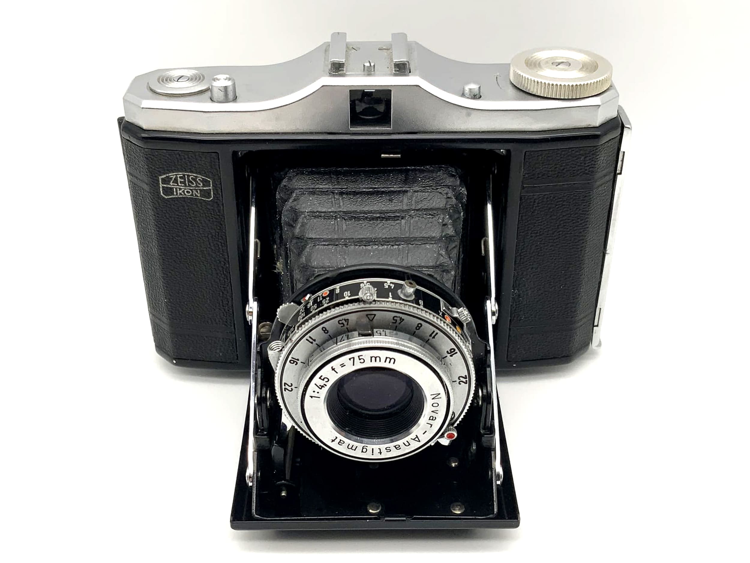 Appareil photo pliable Zeiss Ikon Nettar 517/16 avec objectif Novar Anastigmat 1:4,5 f=75 mm Prontor-S