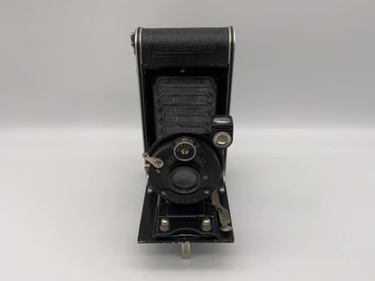 Zeiss Ikon Cocarette Klappkamera mit Contessa-Nettel Trinastigmat 1:6.8 f=9cm