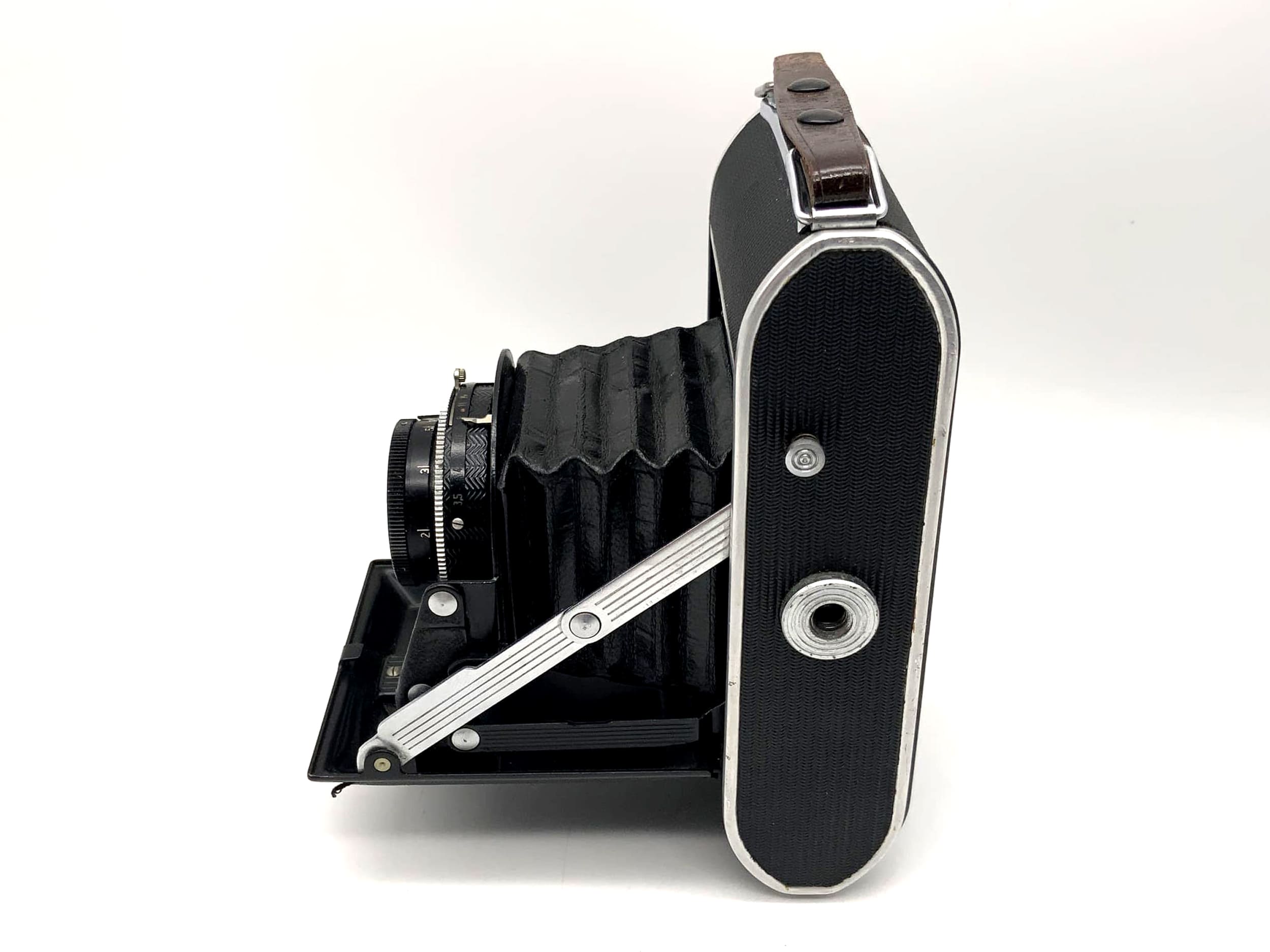 Appareil photo pliant Franka Solida avec Frankar Anastigmat 1:3,5 f=75mm rouge C Compur-Rapid