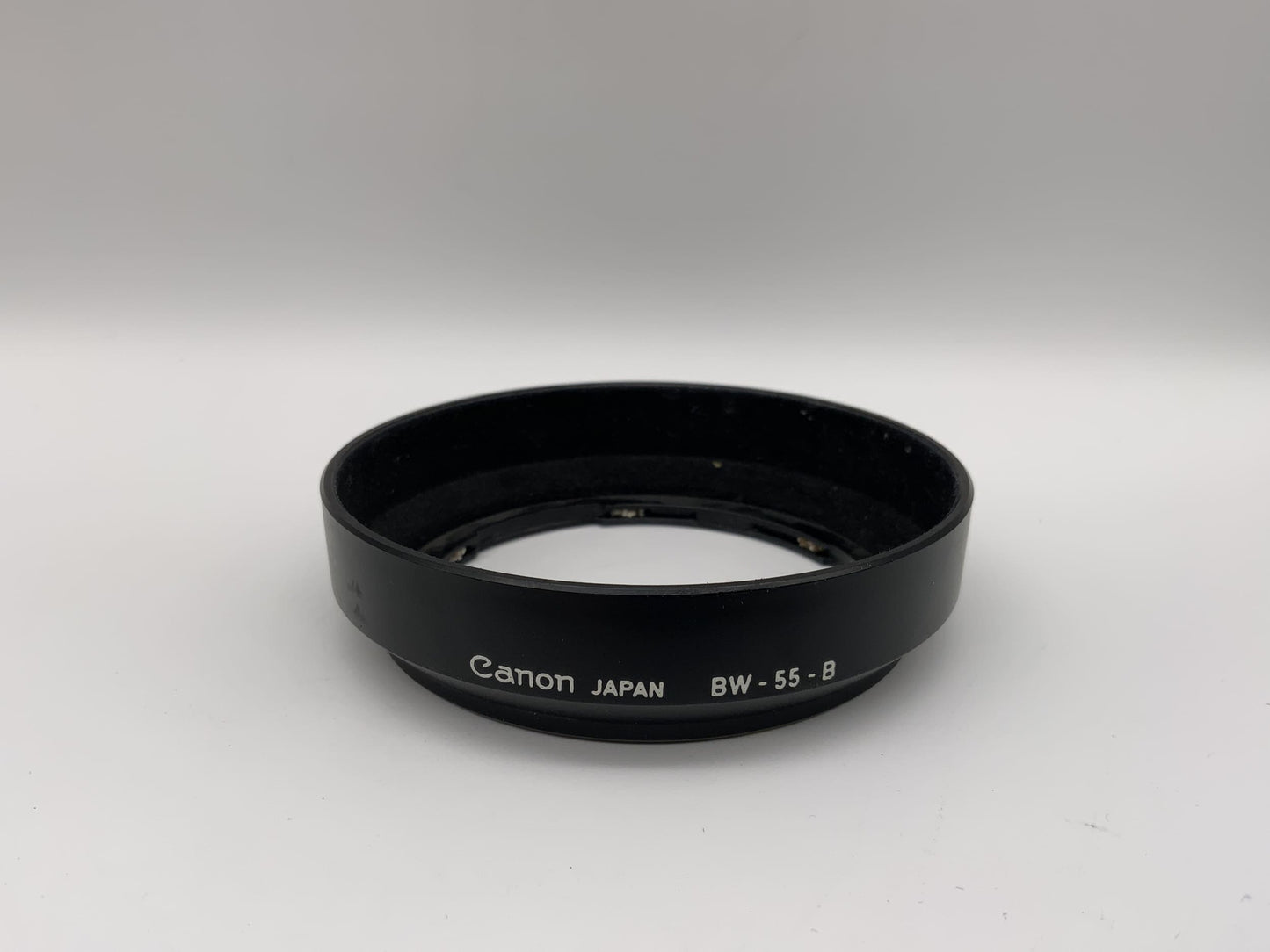 Canon BW-55-B Gegenlichtblende für 24mm f/2.8 lenshood Sonnenblende