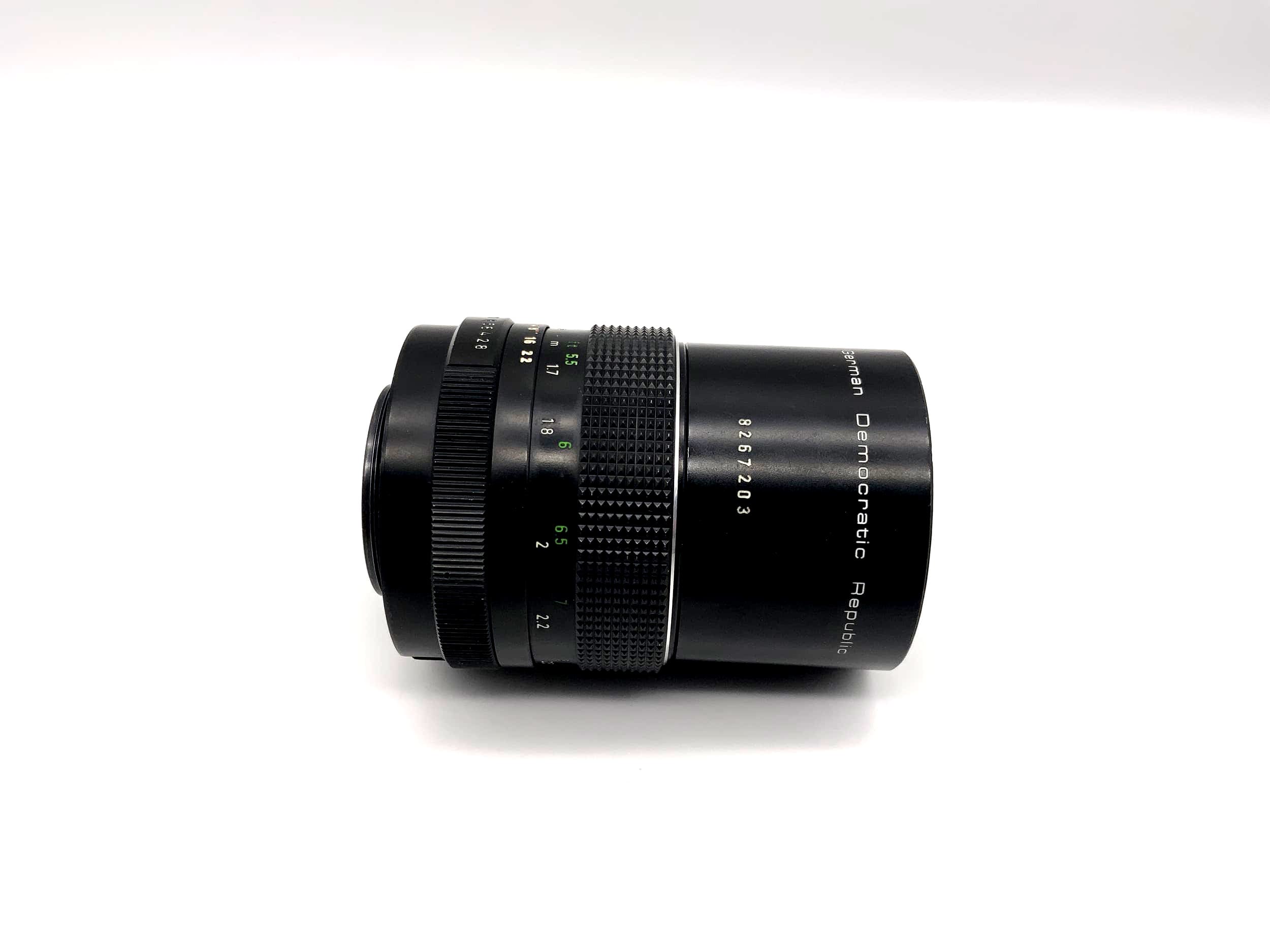 Pentacon 135mm 1:2.8 Lens Multi Coating Camera Lens (M42)