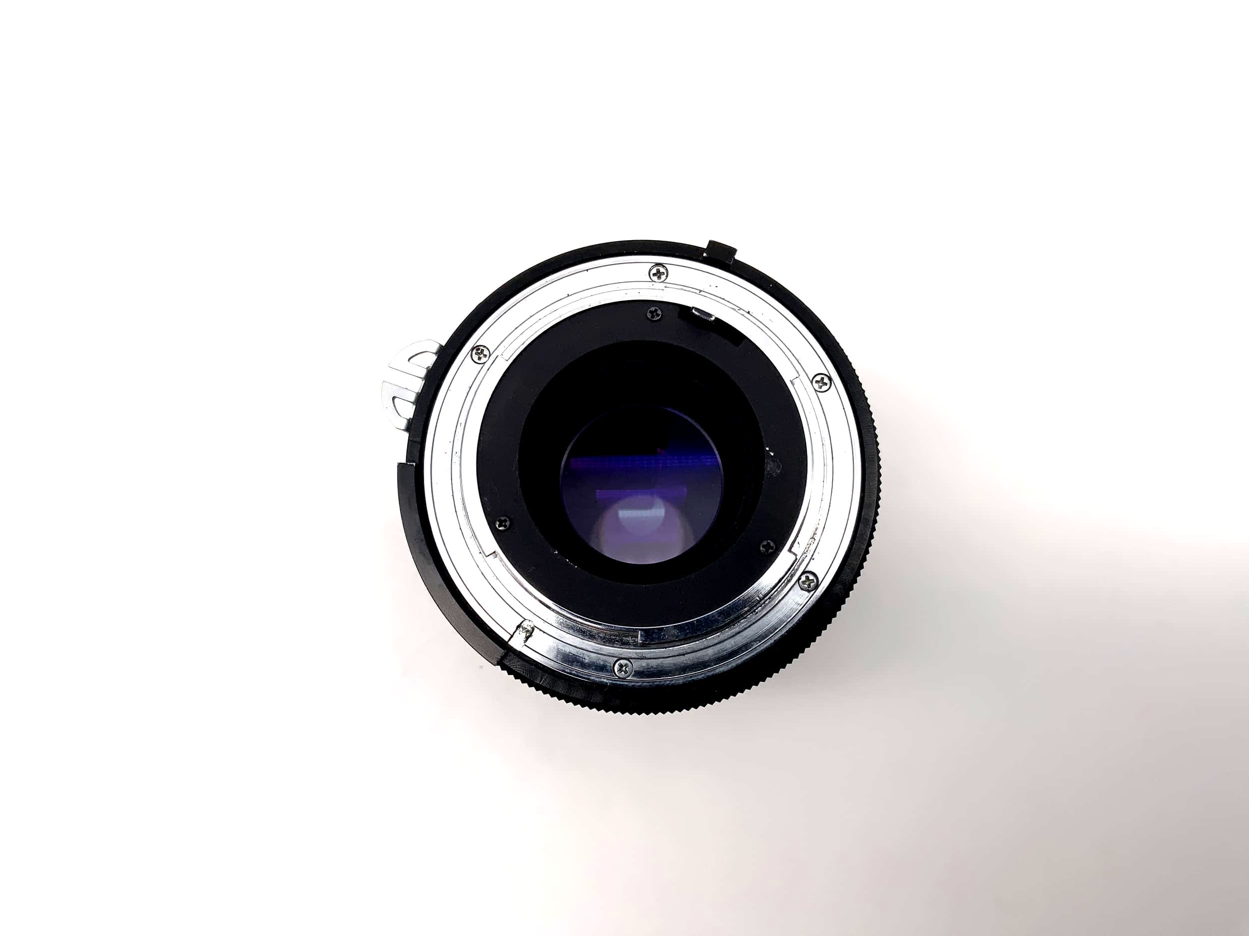 Vivitar 135mm 1:2.8 Lens Auto Telephoto Camera Lens (Nikon F)