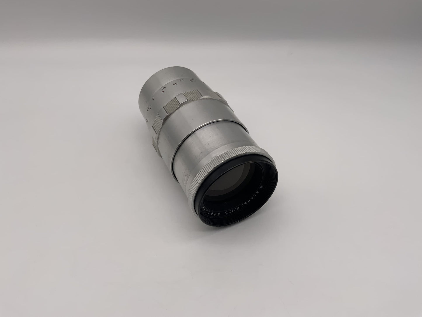 Objectif d'appareil photo Sonnar Carl Zeiss 135 mm 1:4 (M42)