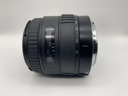 Sigma 28-70mm 1:3.5-4.5 Objektiv  UC Zoom Multi-Coated MC AF Lens (Canon EF)