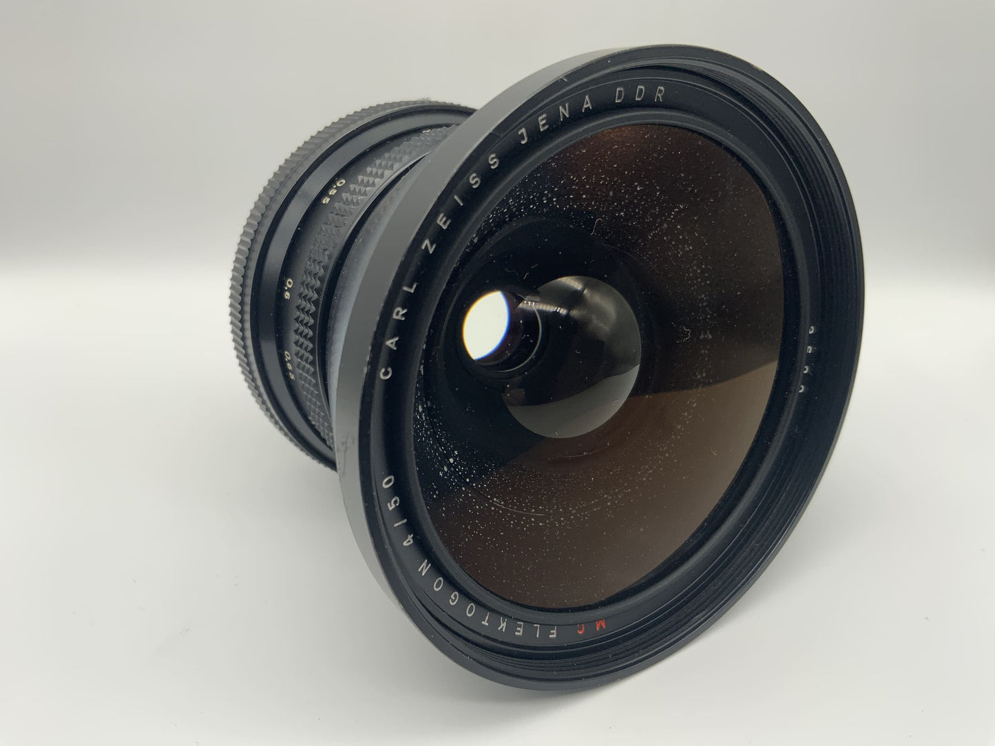 Carl Zeiss 50mm 1:4 Objektiv Flektogon MC Multi Coated (Pentacon Six) Text lesen