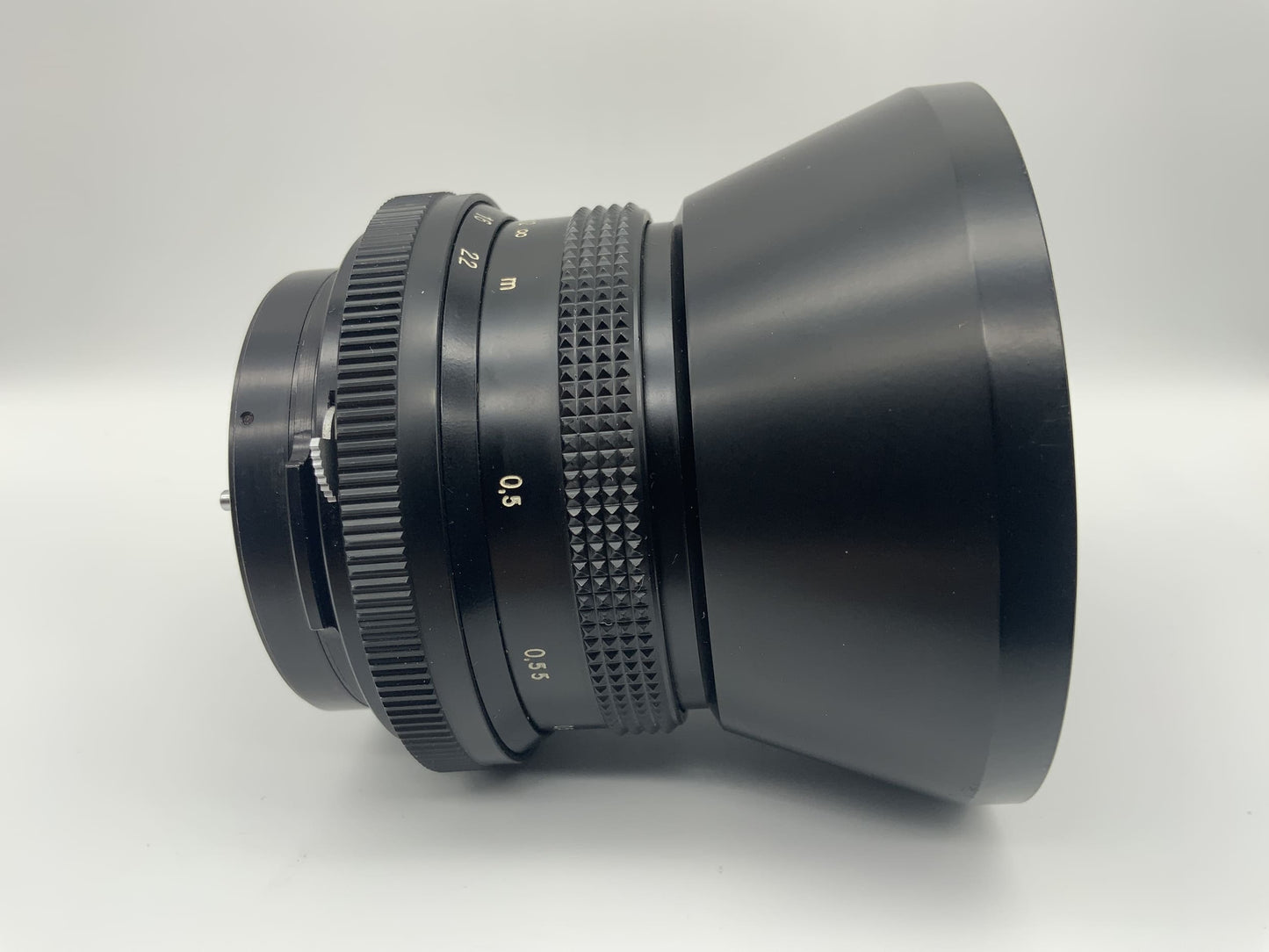 Carl Zeiss 50mm 1:4 Objektiv Flektogon MC Multi Coated (Pentacon Six) Text lesen