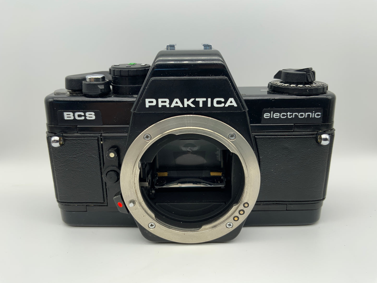 Pentacon BCS 35mm Spiegelreflexkamera SLR Body Gehäuse (Praktica B) !Beli defekt