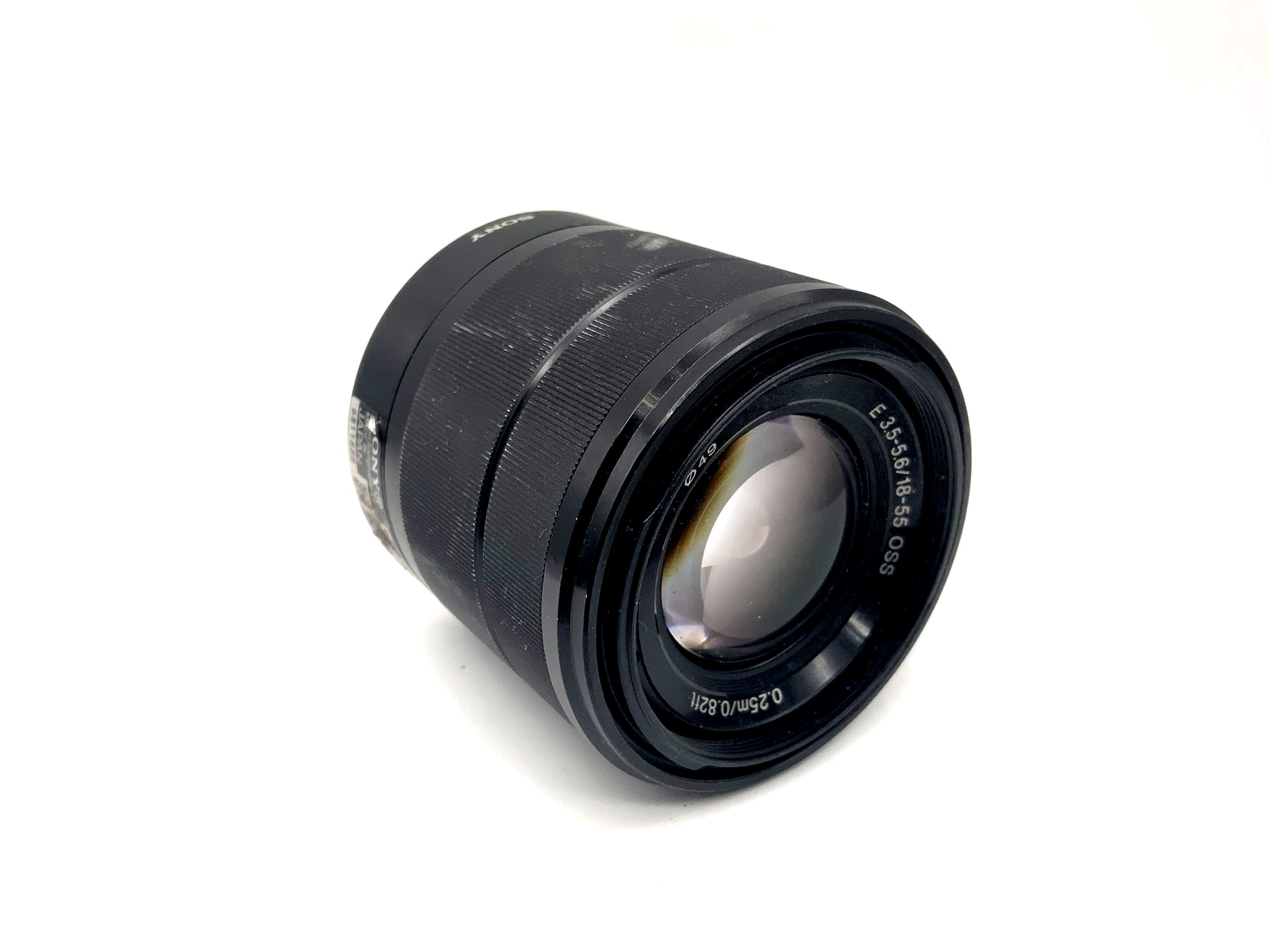 Objectif Sony 18-55 mm 1:3,5-5,6 SEL 1855 avec stabilisateur optique E (monture Sony E)