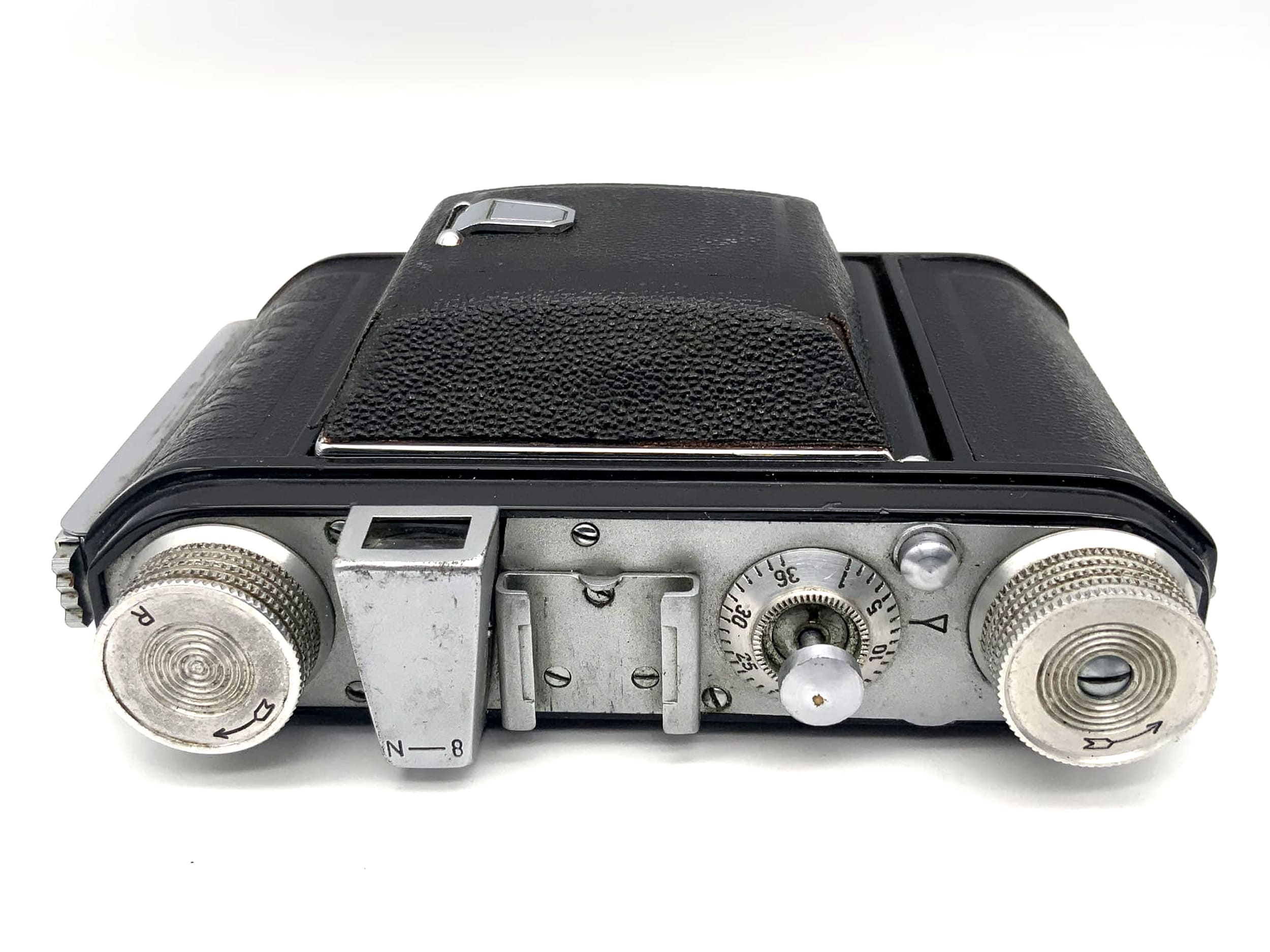 Welta Welti I folding camera with Carl Zeiss Tessar 1:3.5 5cm 50mm red T Cludor