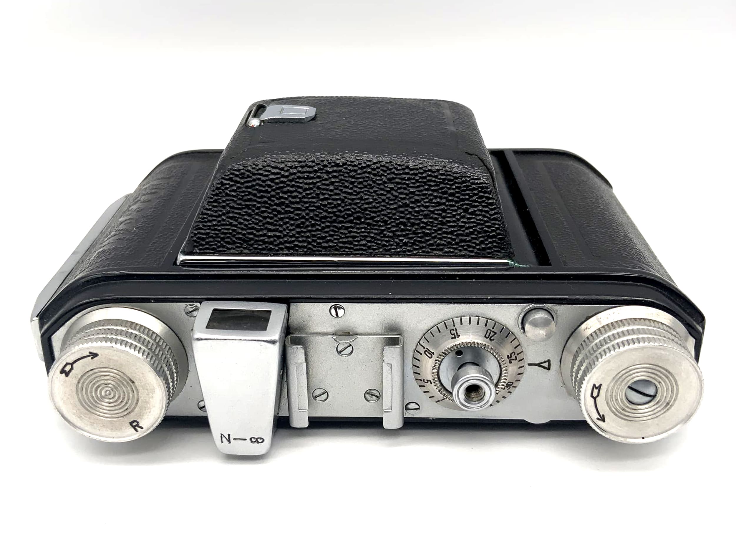 Welta Welti I folding camera with Meyer Optik Trioplan 1:2.9 50mm red V Cludor