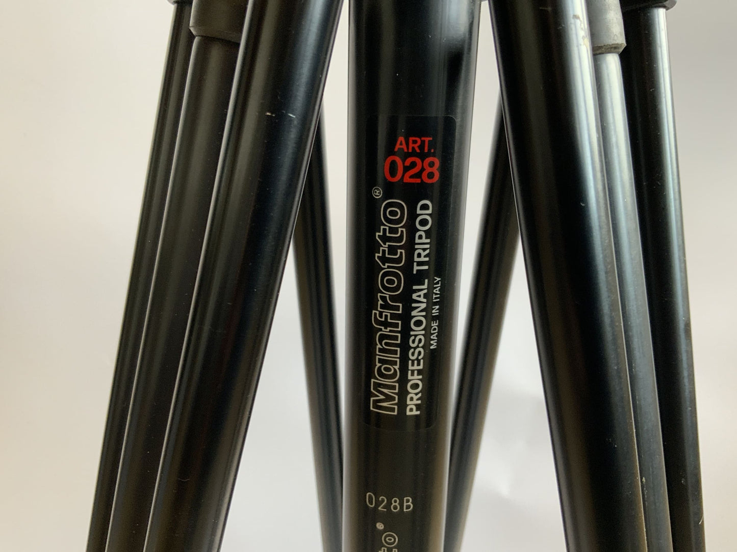 Manfrotto 028B Stativ Tripod 3-Bein Fotostativ Kamerastativ Serial 028B/BK11