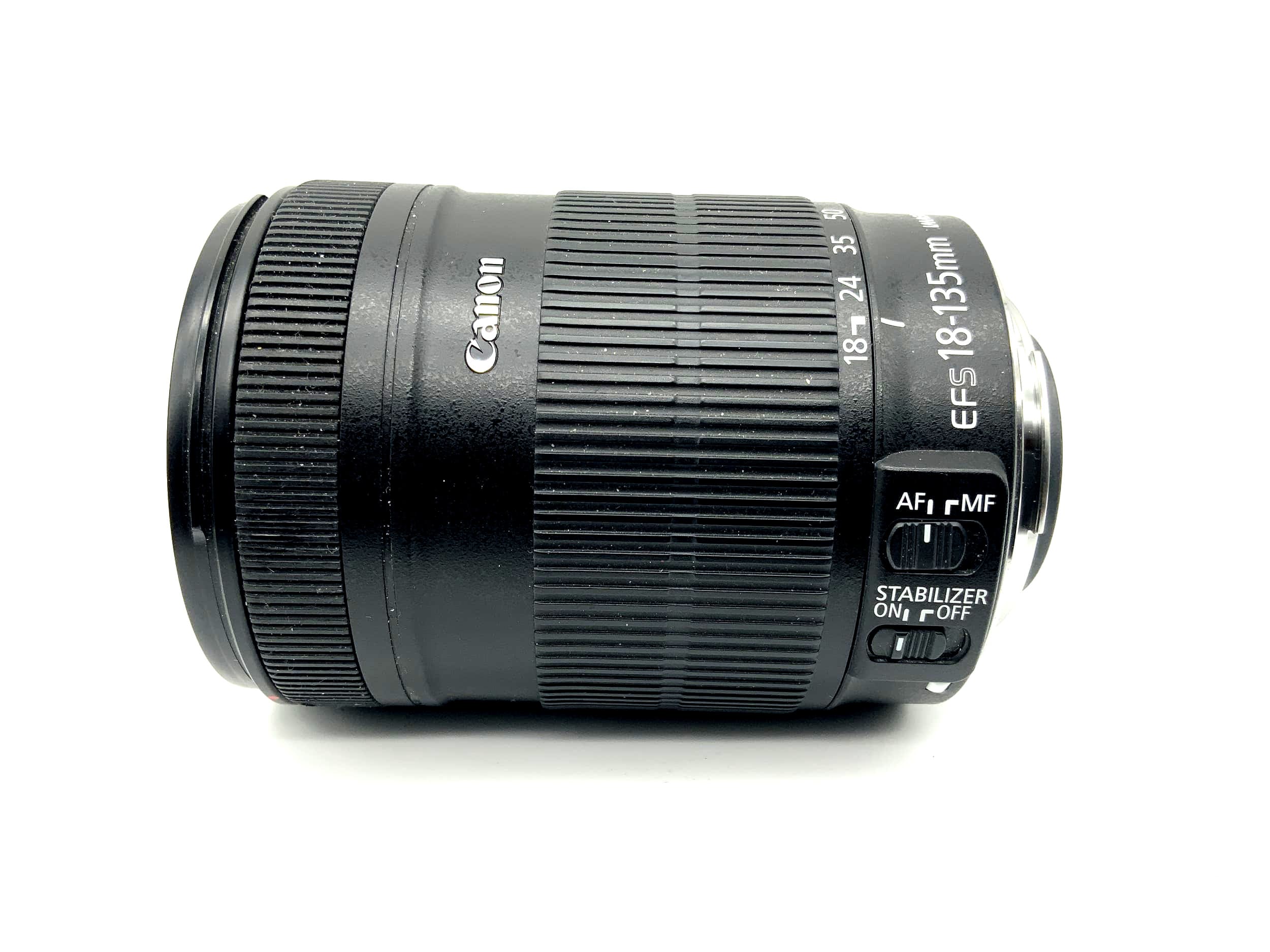 Objectif Canon 18-135 mm 1:3,5-5,6 avec stabilisateur d'image IS et objectif macro (Canon EF-S)