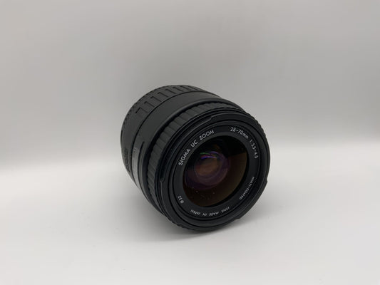 Sigma 28-70mm 1:3.5-4.5 Objektiv UC Zoom Multi-Coated AF Camera Lens (Nikon AF)