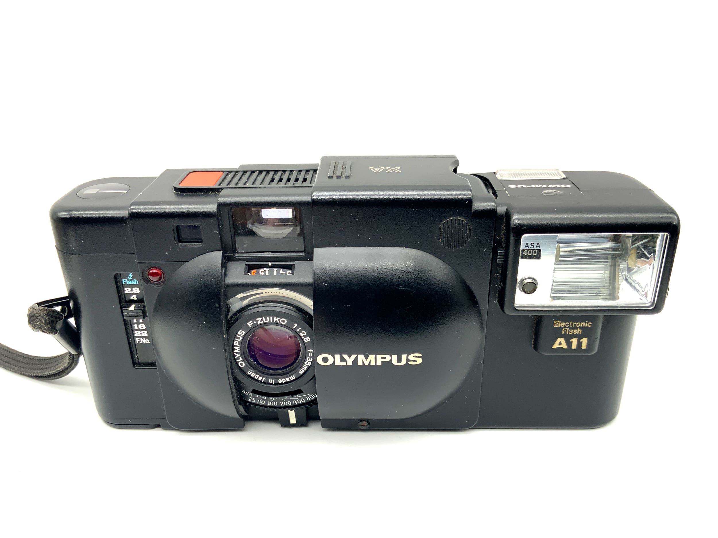 Olympus XA mit Blitz A11 Point&Shoot mit F.Zuiko 35mm 1:2.8 in OVP Analogkamera