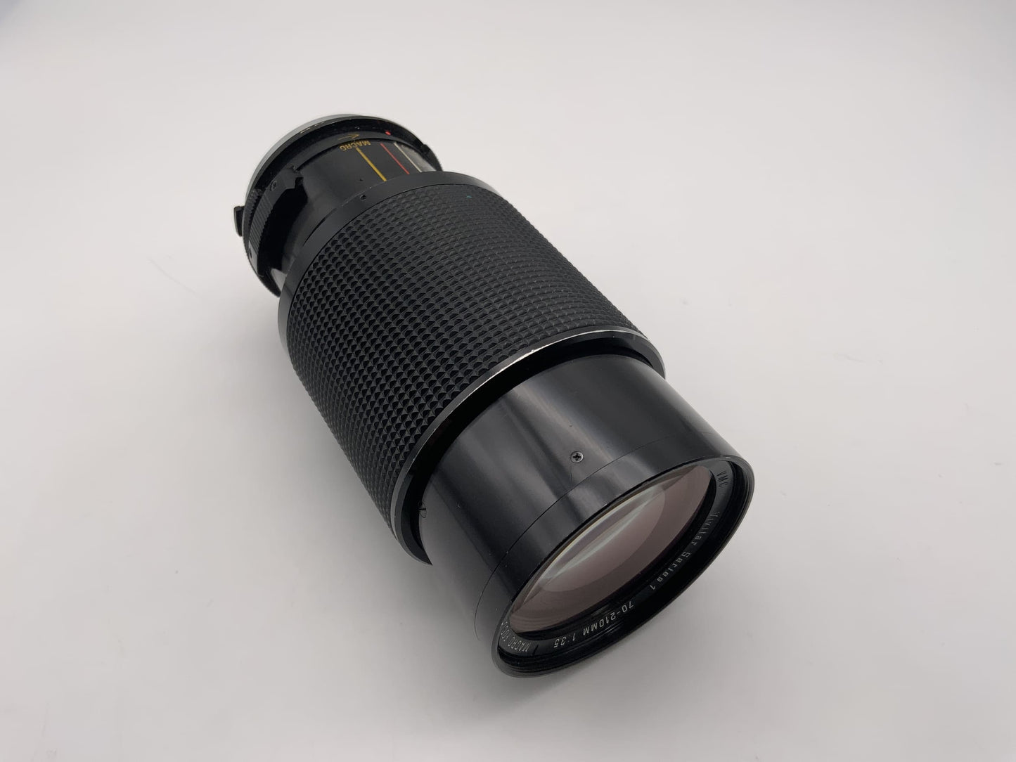 Vivitar 70-210mm 1:3.5 Lens Macro Focusing Auto Zoom Lens (Olympus OM)