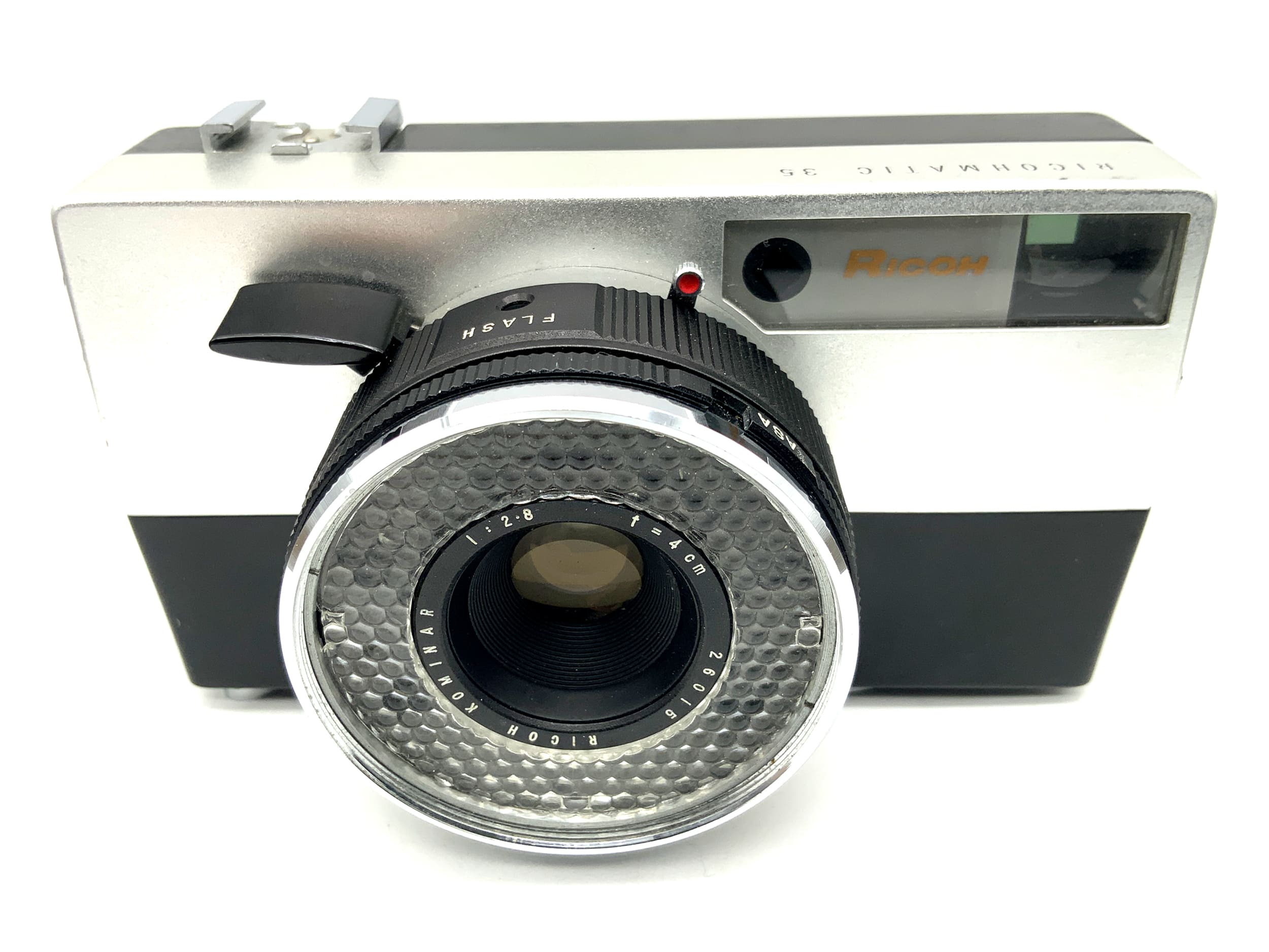 Ricoh Ricohmatic 35 Messsucherkamera mit Kominar 40mm 1:2.8 Analogkamera