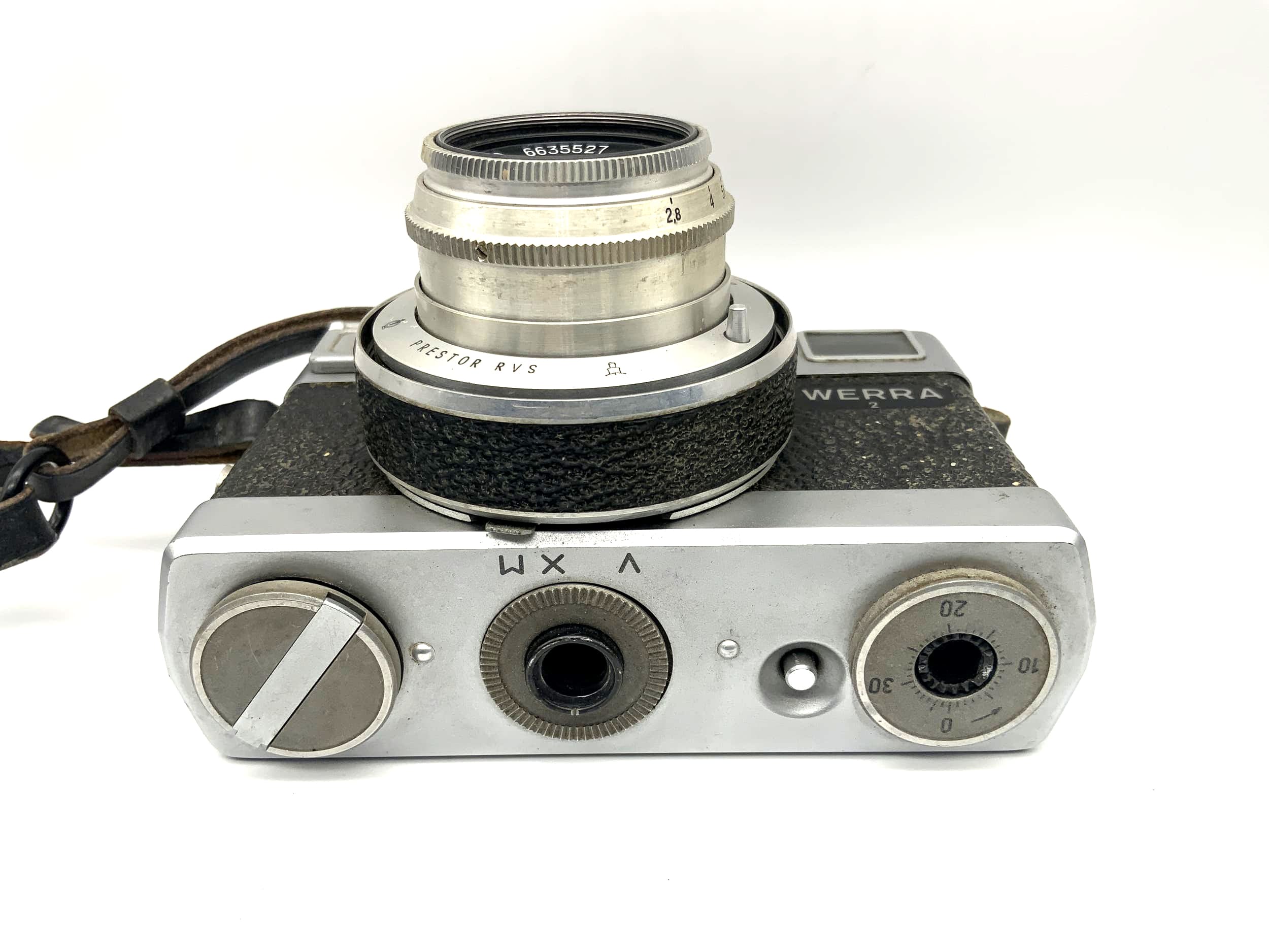 Appareil photo Pentacon Werra 2 avec viseur Carl Zeiss Tessar 2.8/50 Prestor RVS noir