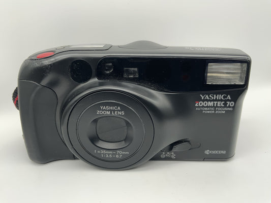 Yashica Zoomtec 70 Point&Shoot mit 1:3.5-6.7 35-70mm  35mm !Blitz defekt!